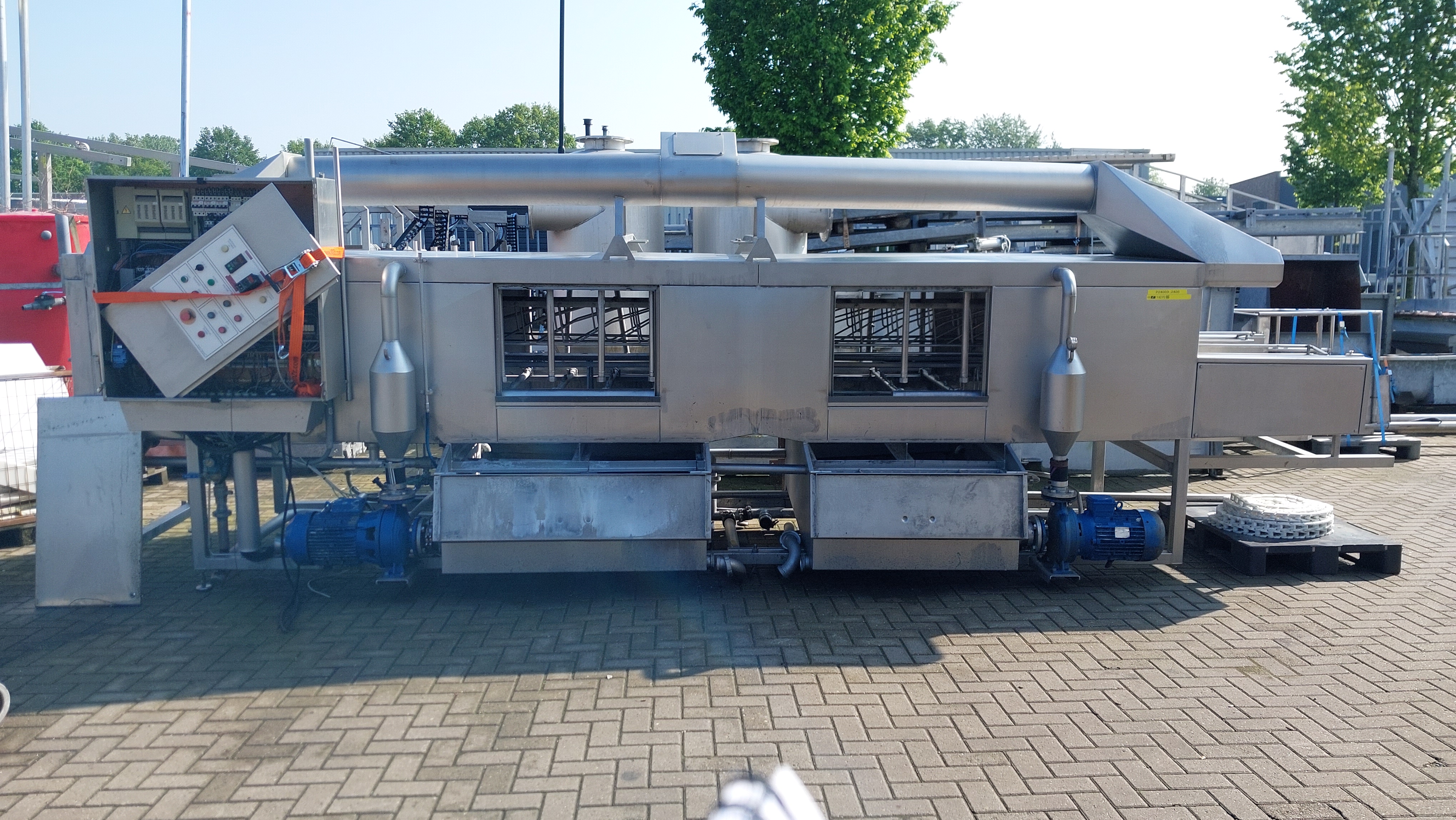 Used Crate washer and dryer