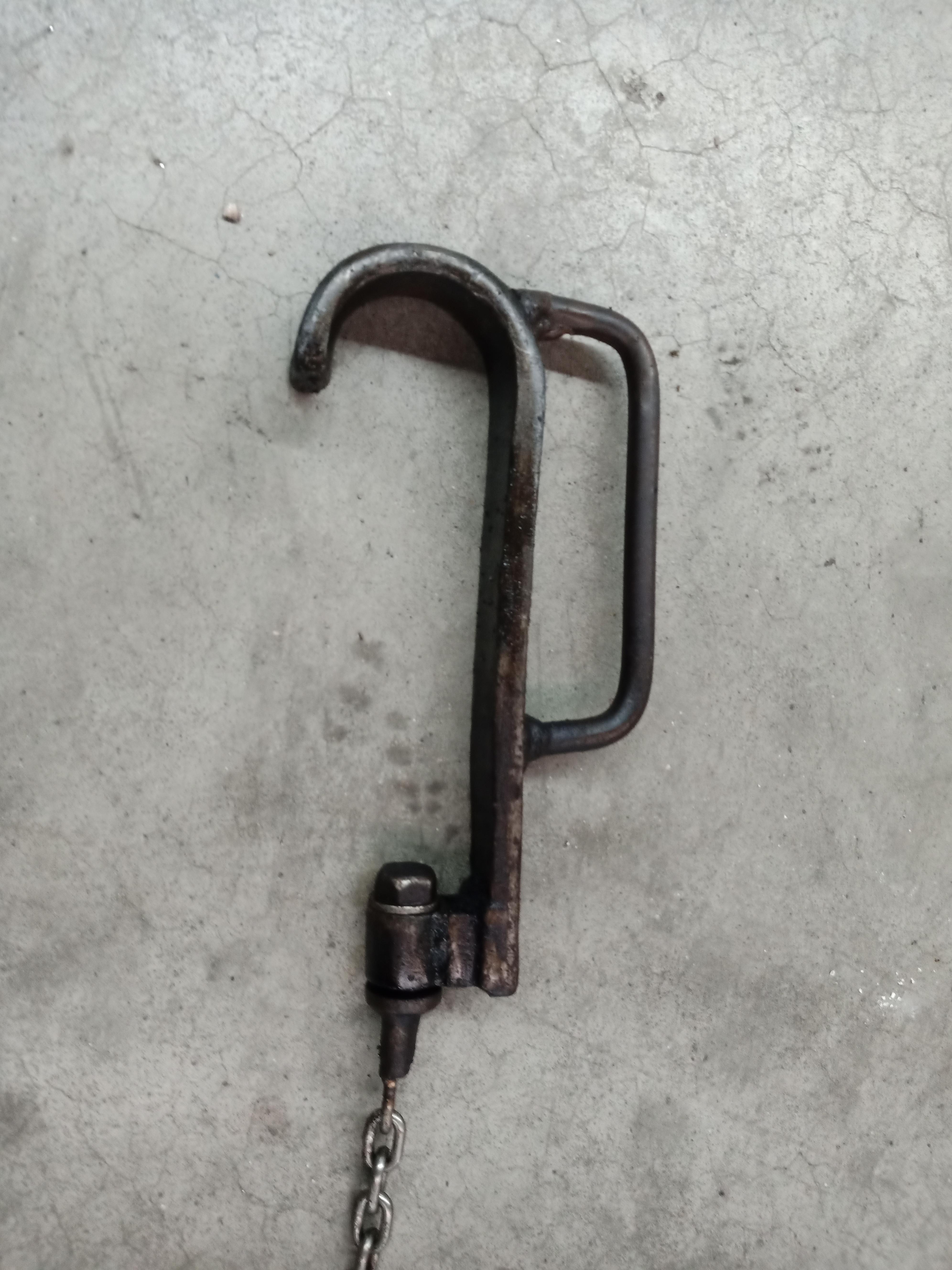 Used Bleeding hooks - sliding