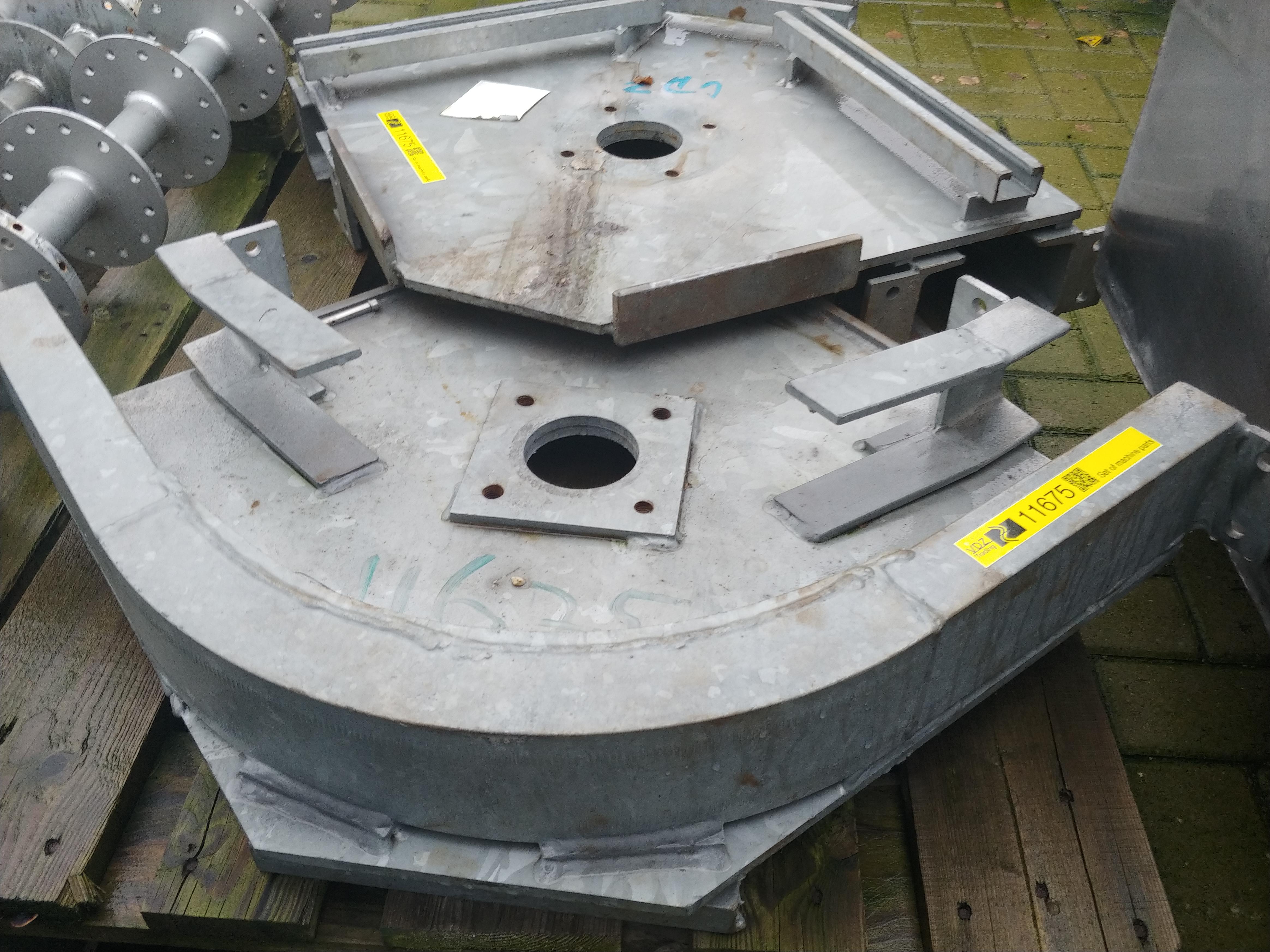 Used Set of machine parts