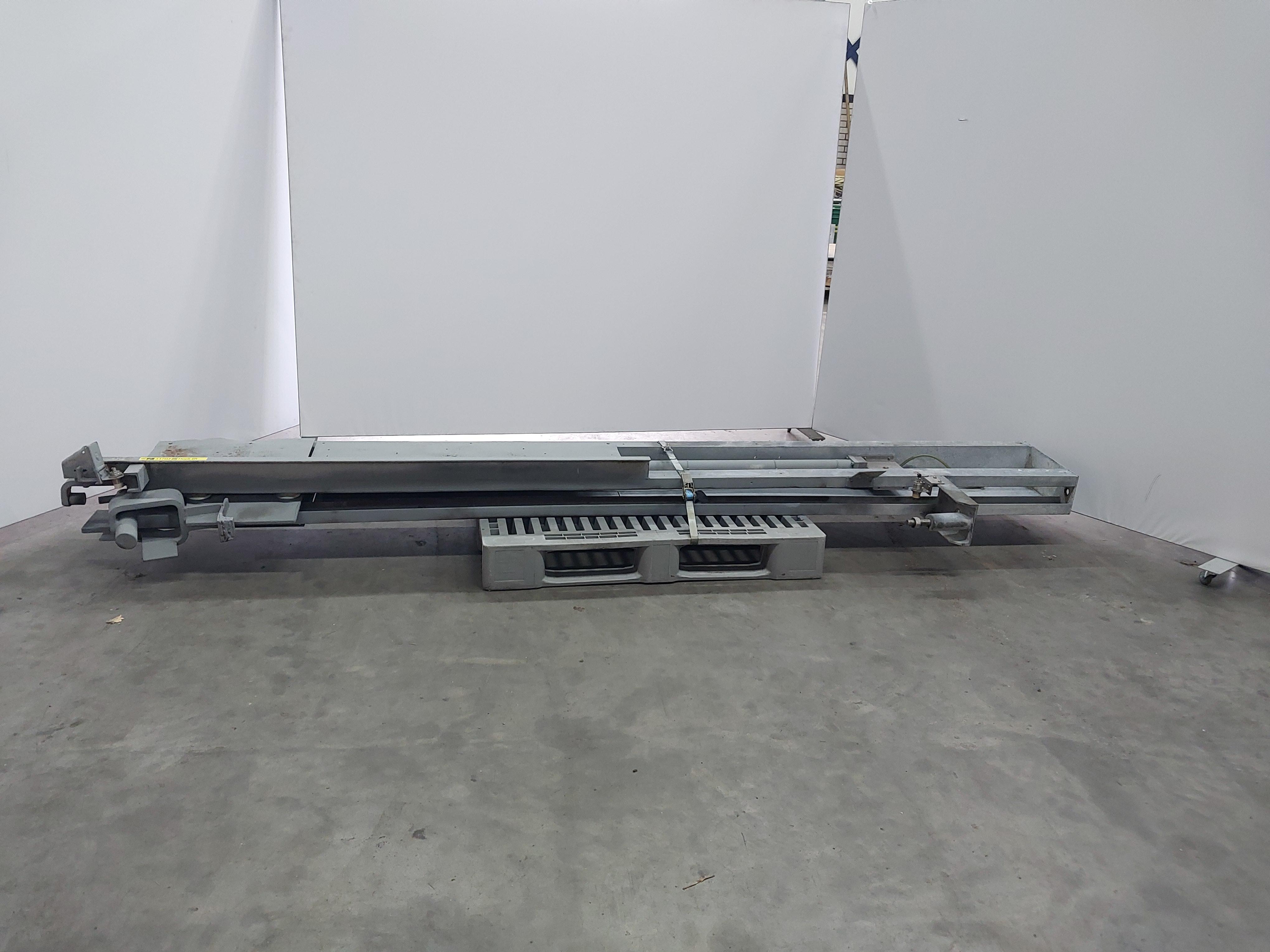 Used Hook lift for tube rail