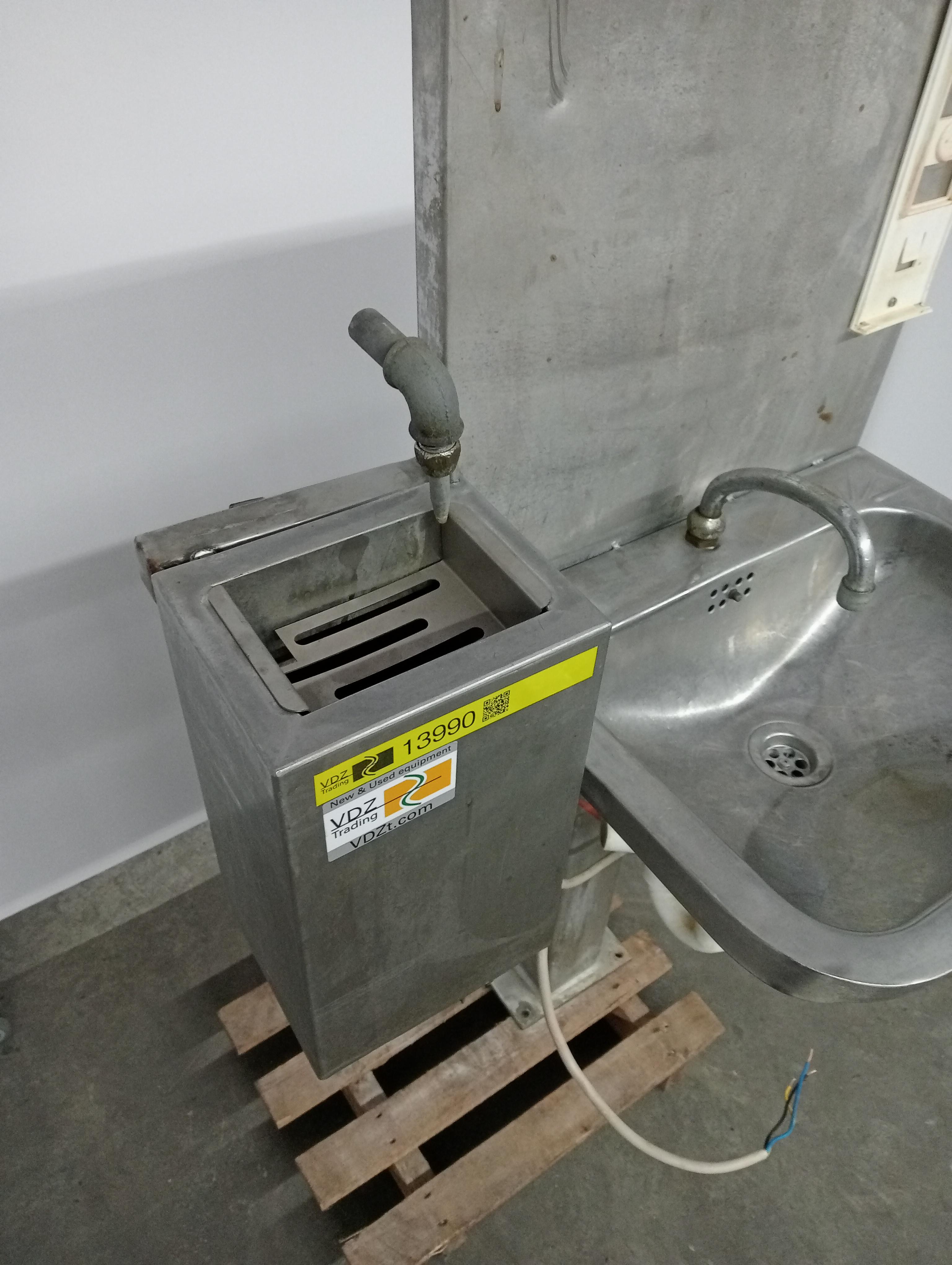 Used Wash basin with sterilizer