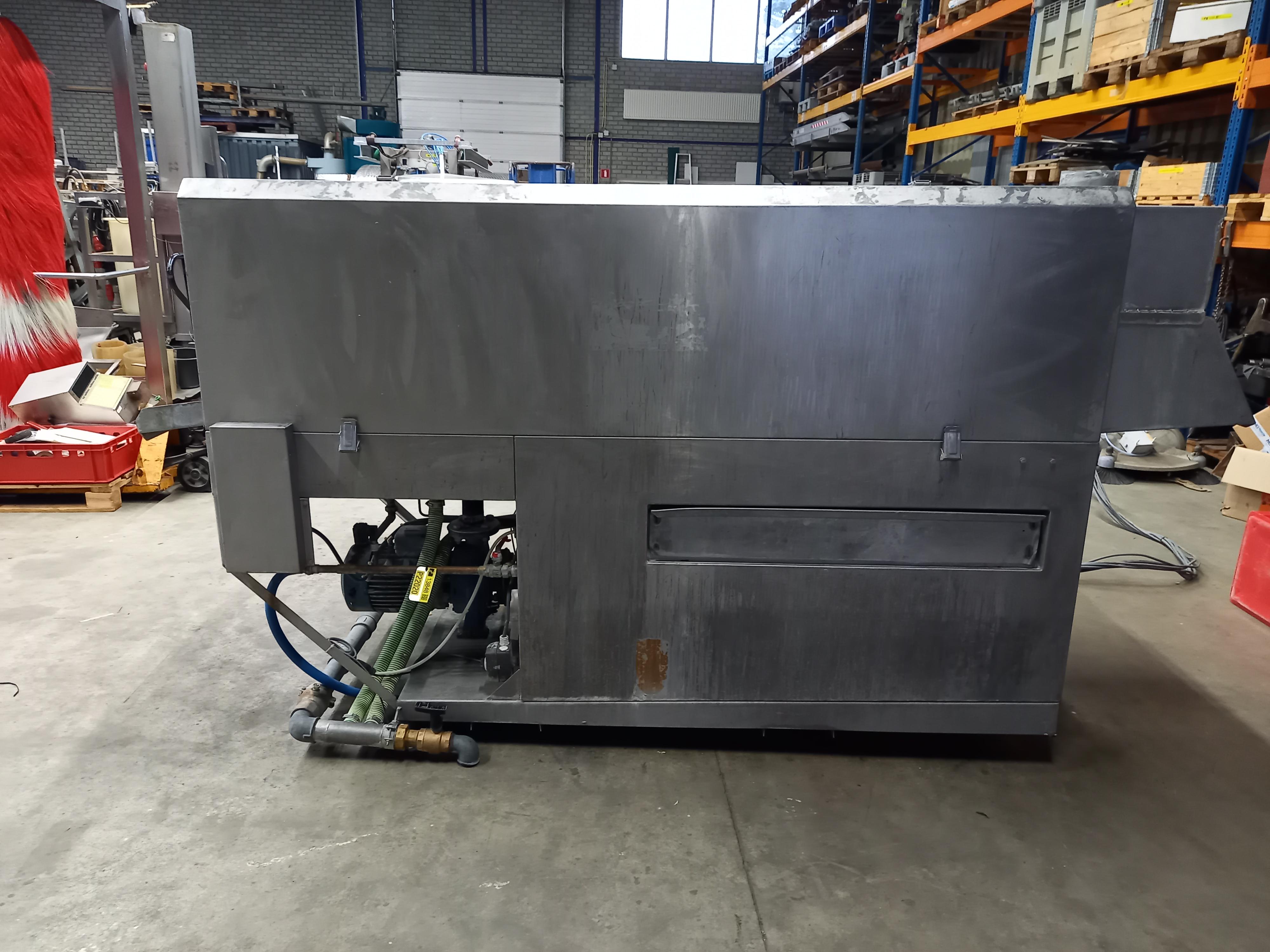 Used Crate washer