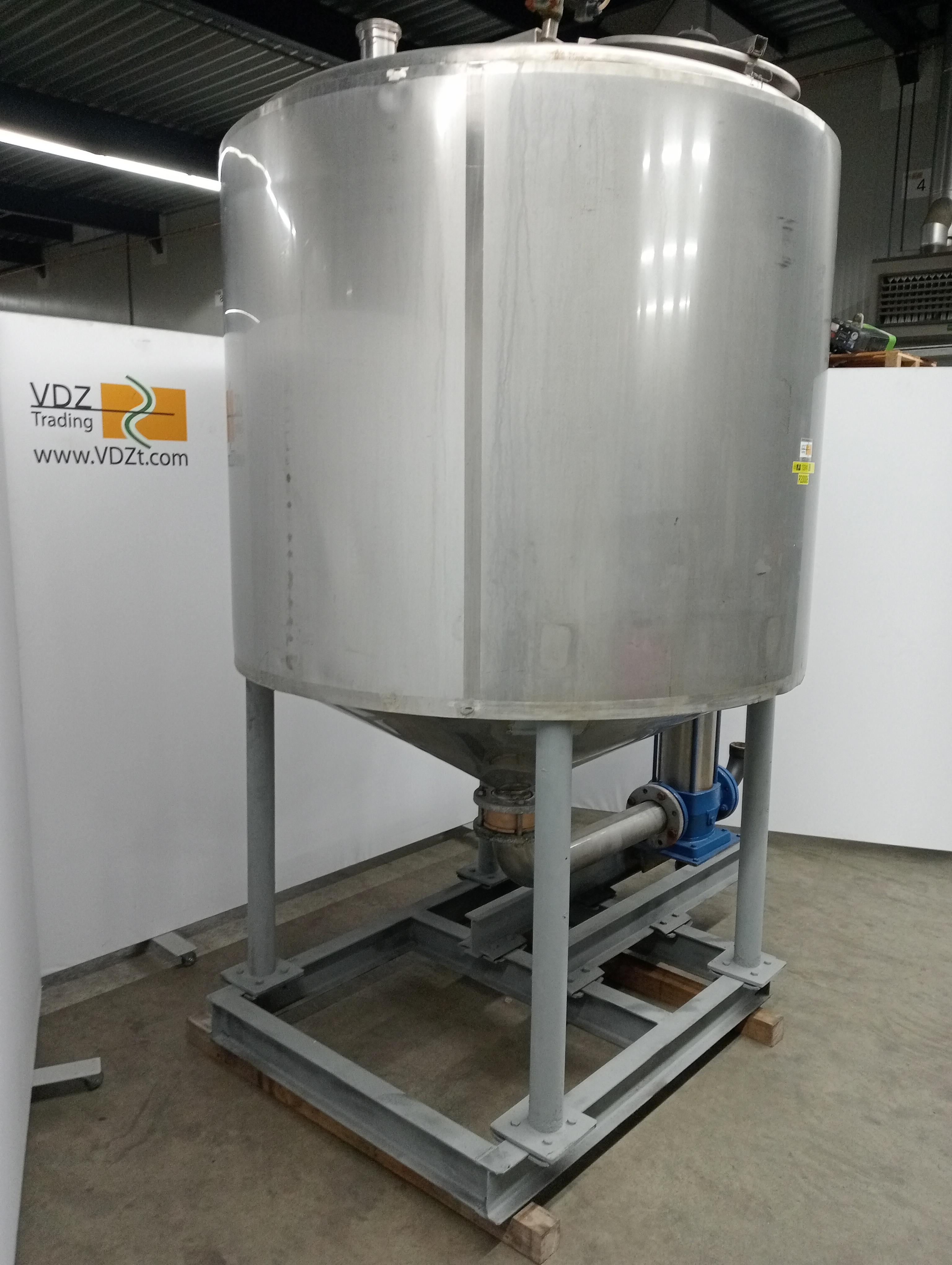 Used Insulated tank with centrifugal pump