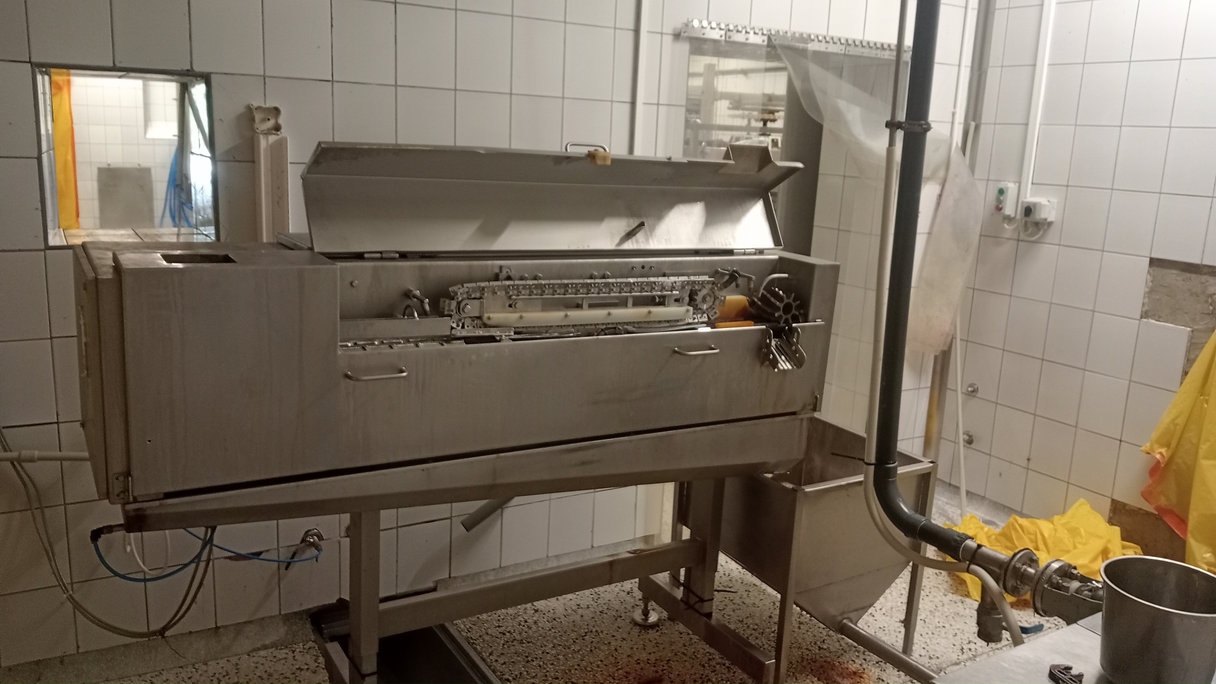 Used Gizzard harvester