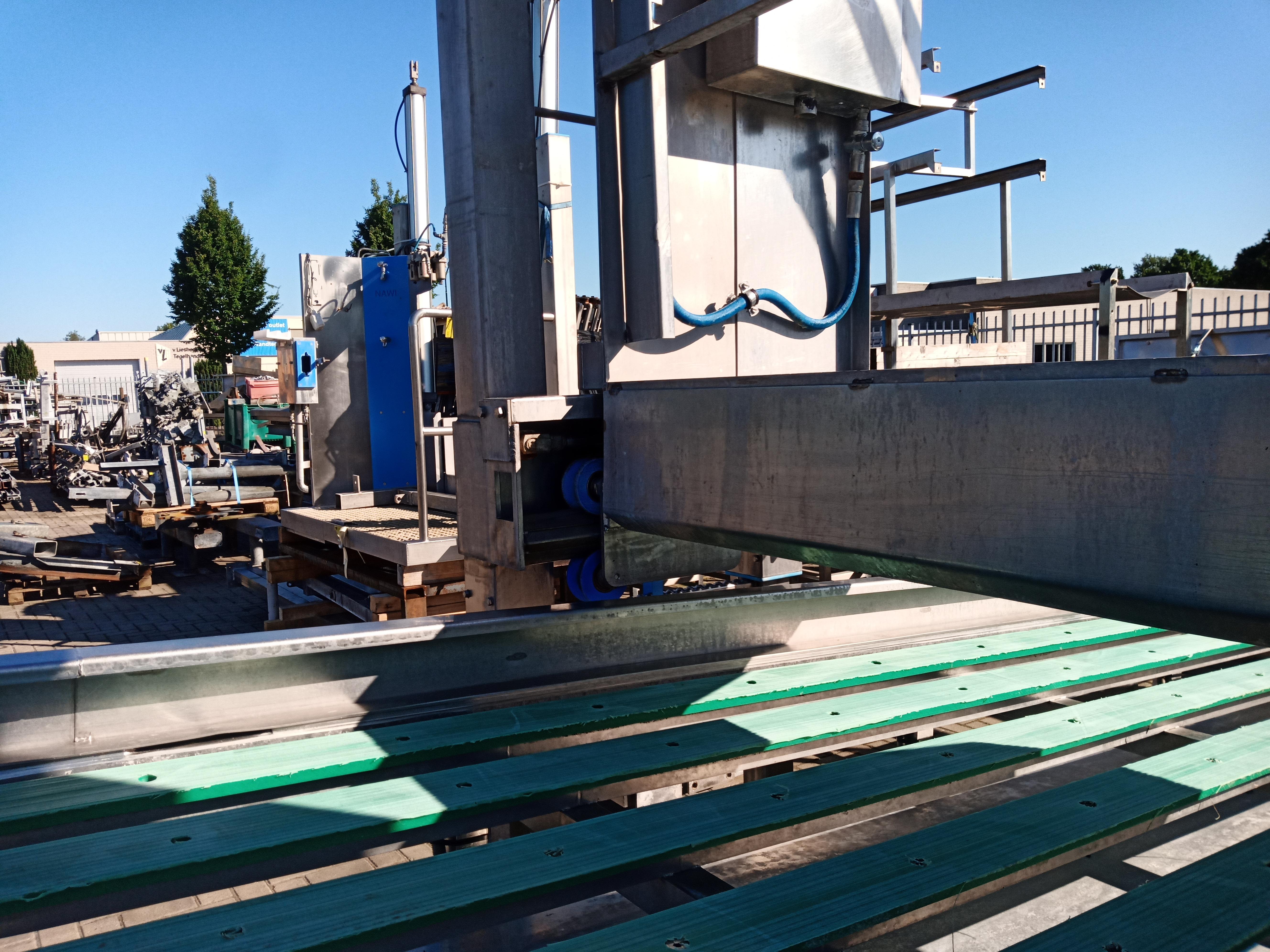 Used Paunch platform