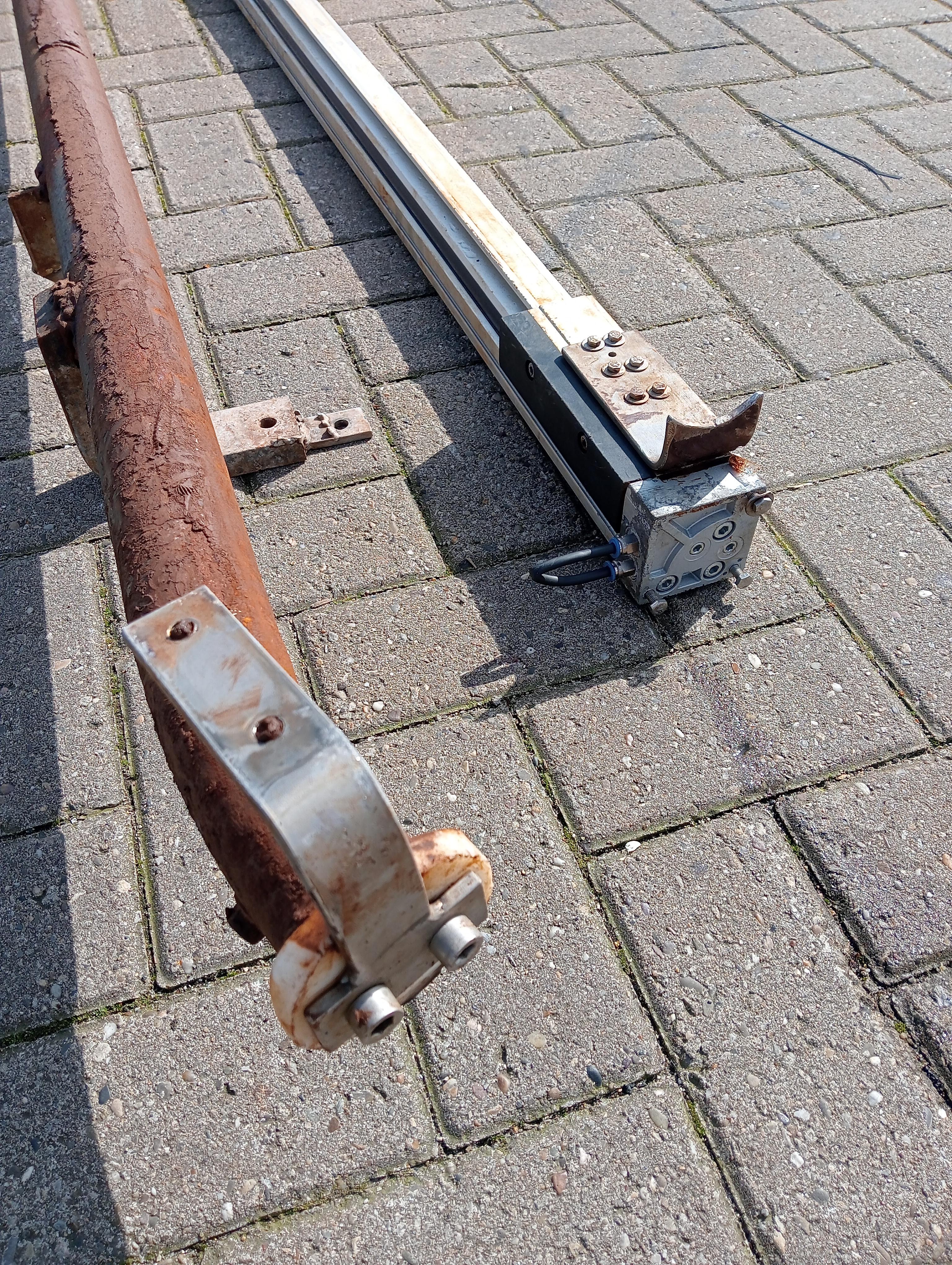 Used Slaughtering conveyor with dropper