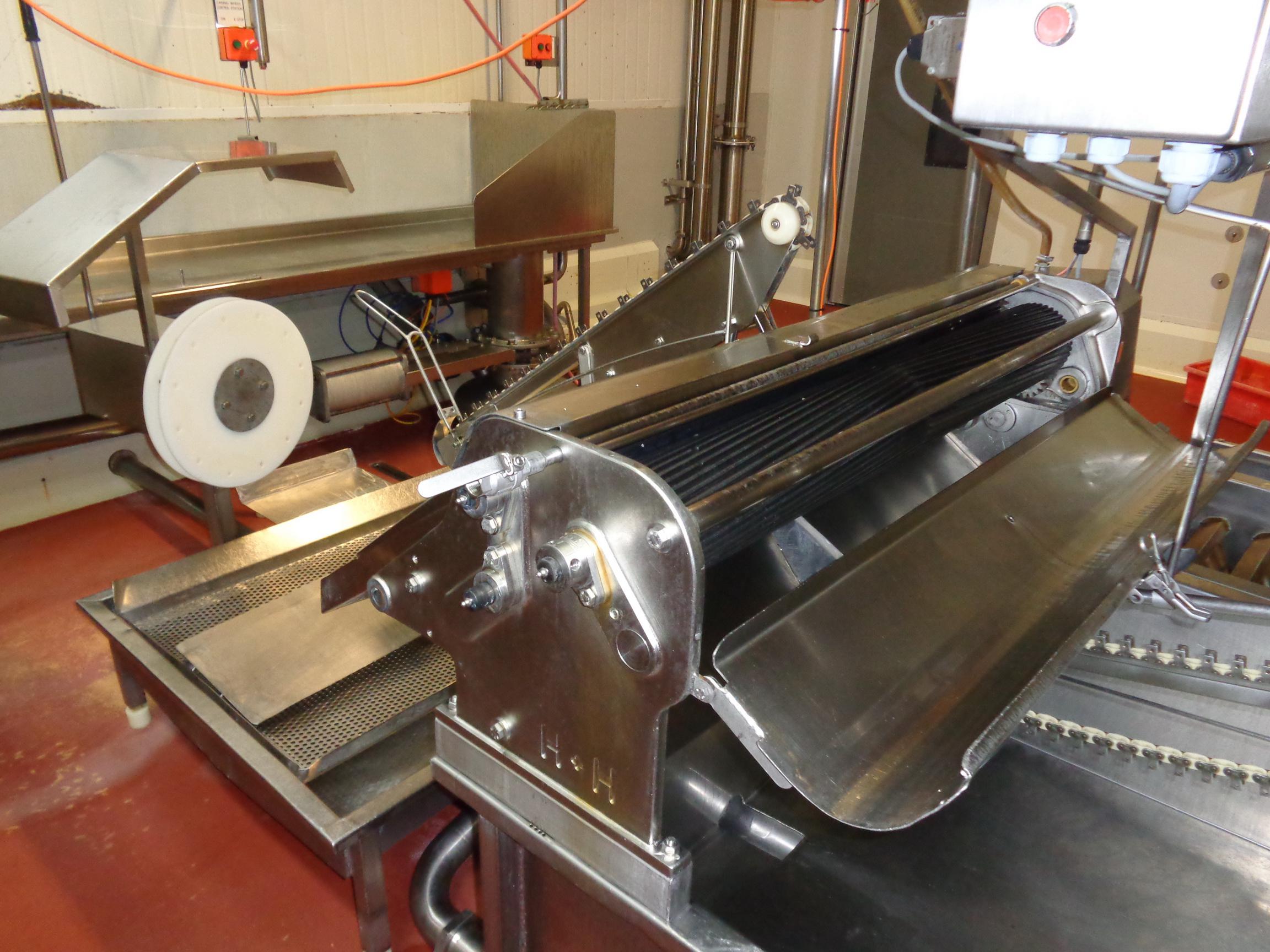 Used Intestine - Casing cleaning line