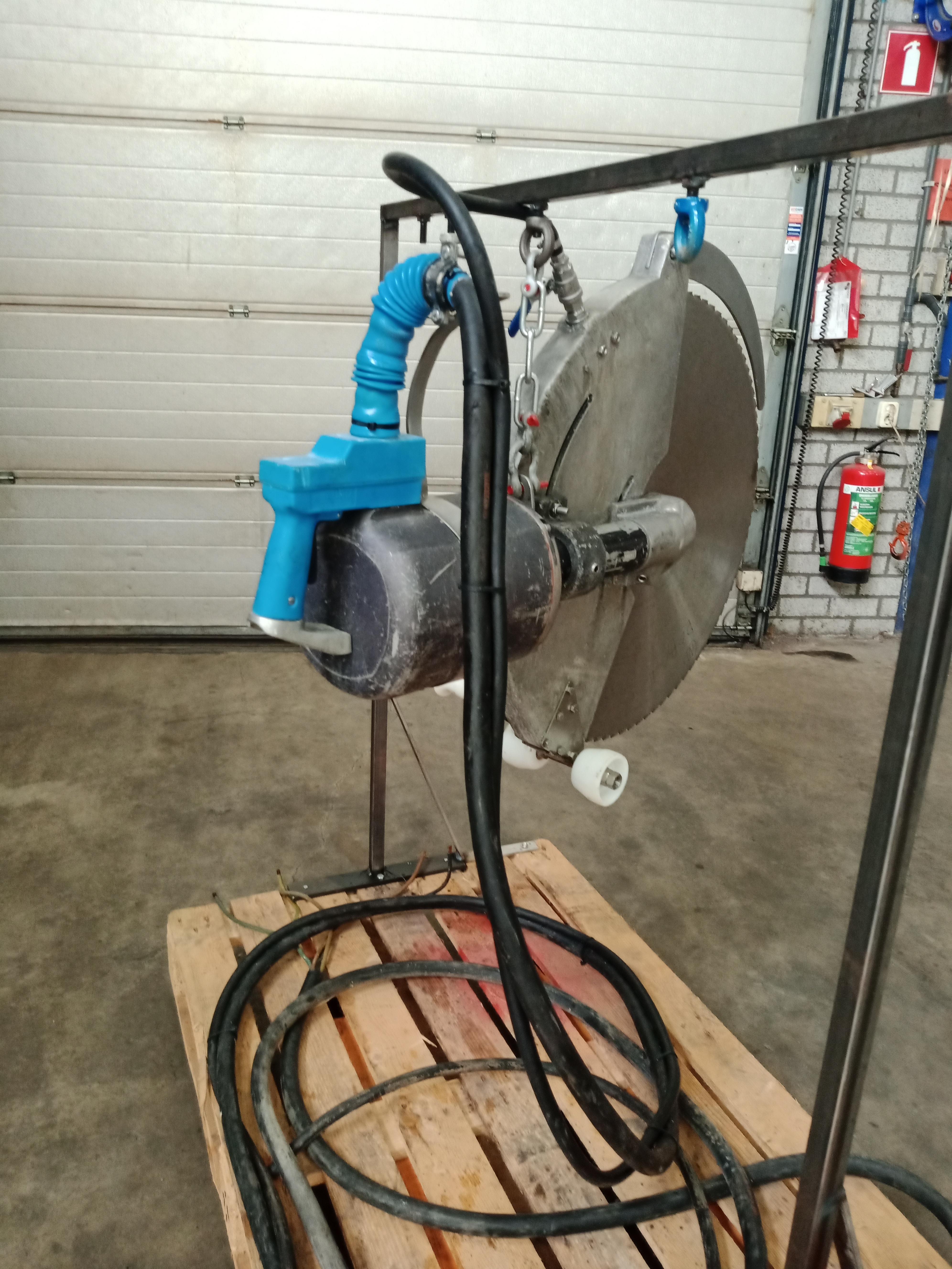 Used Circular splitting saw