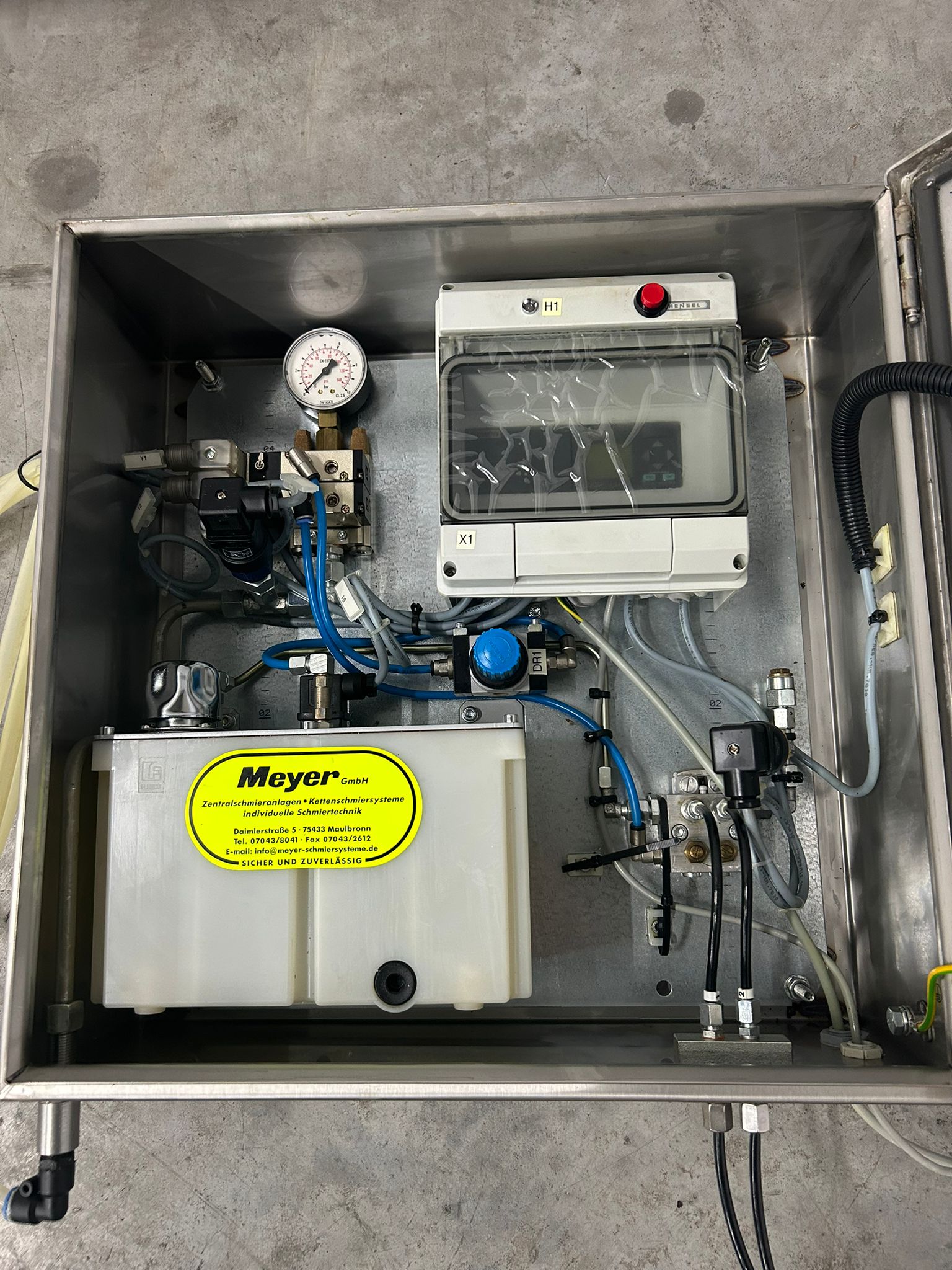 Used Automatic transport belt lubrication