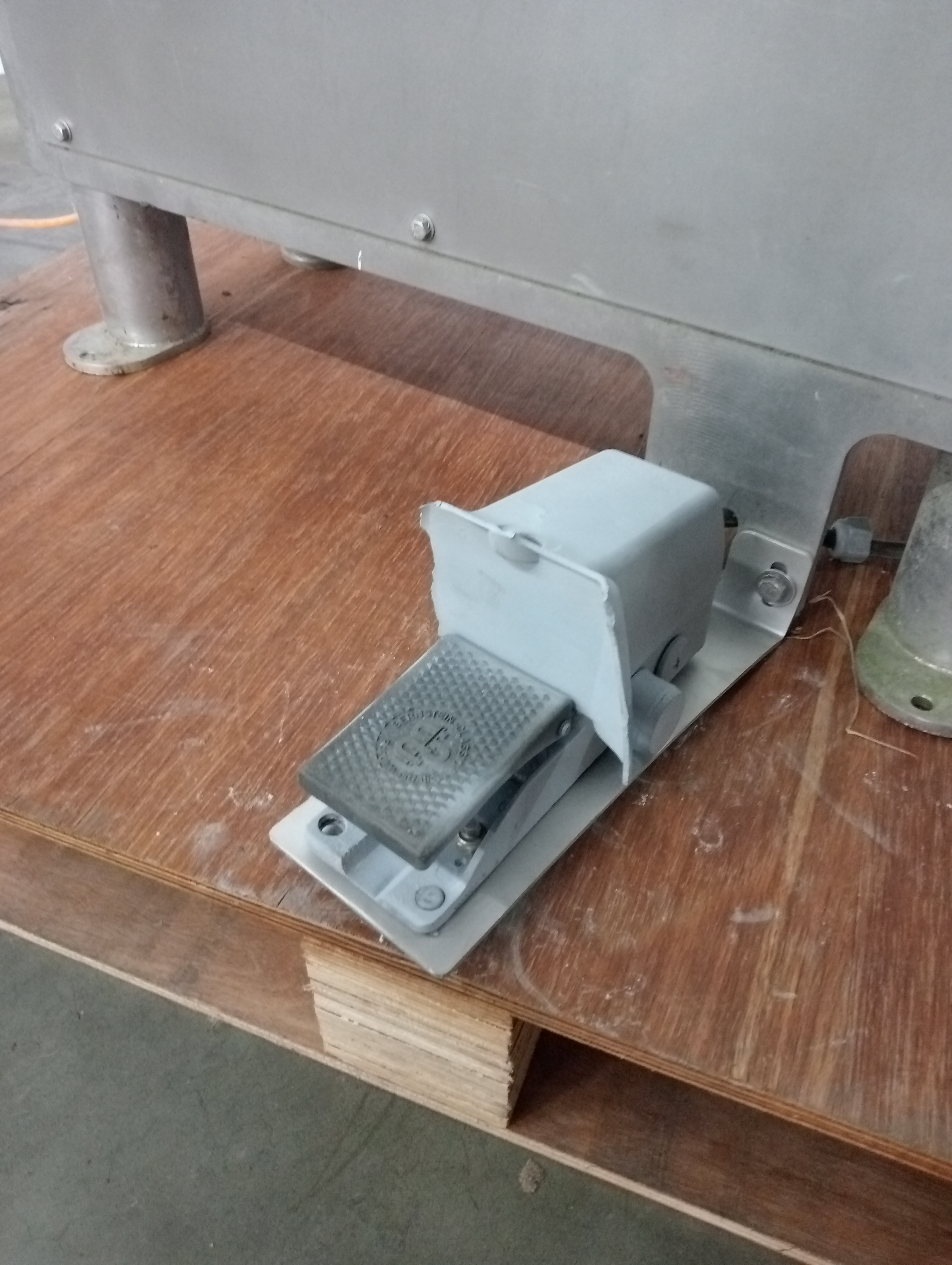 Used La Parmentiere - Hoof Remover