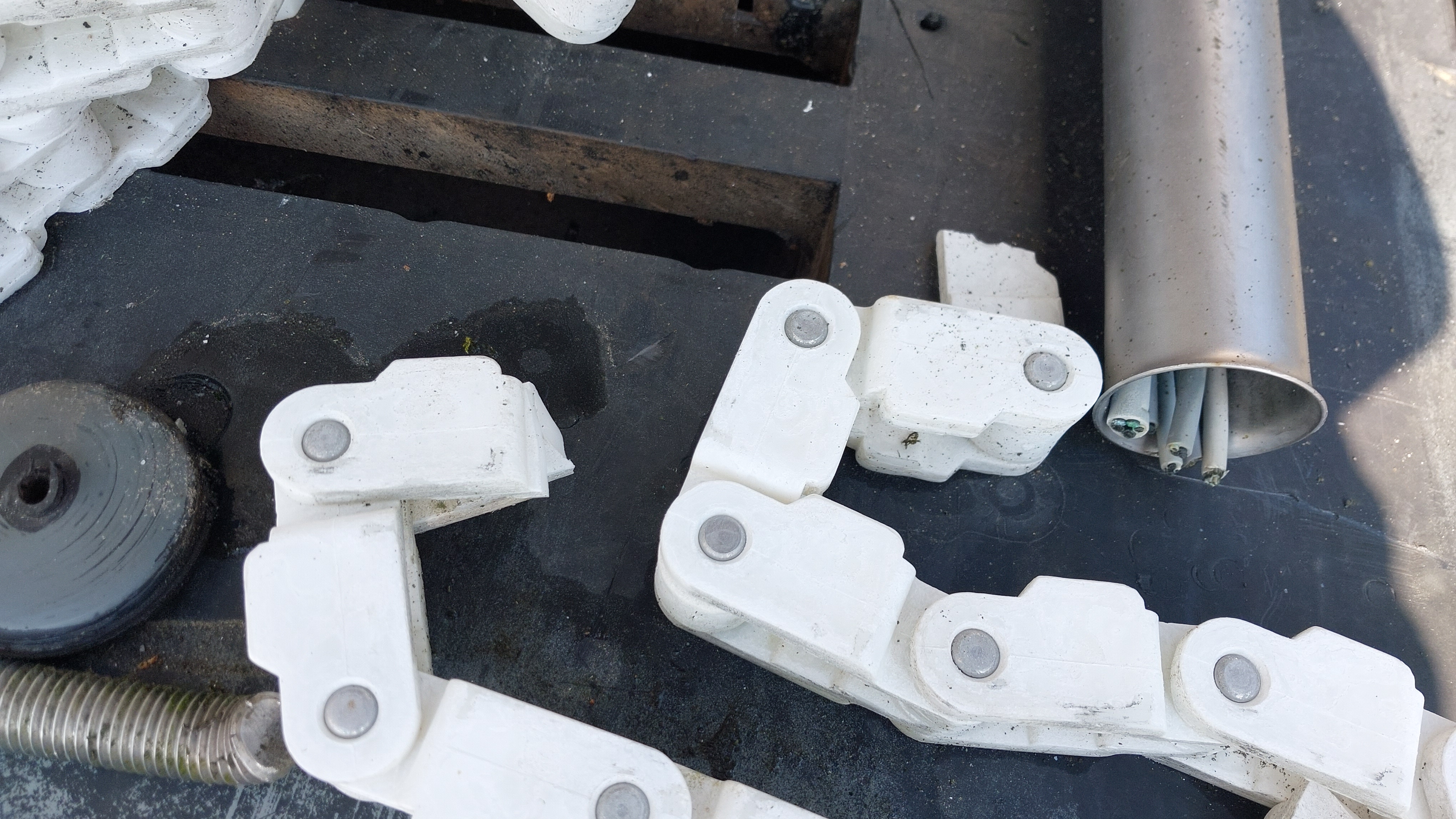 Used Crate washer and dryer