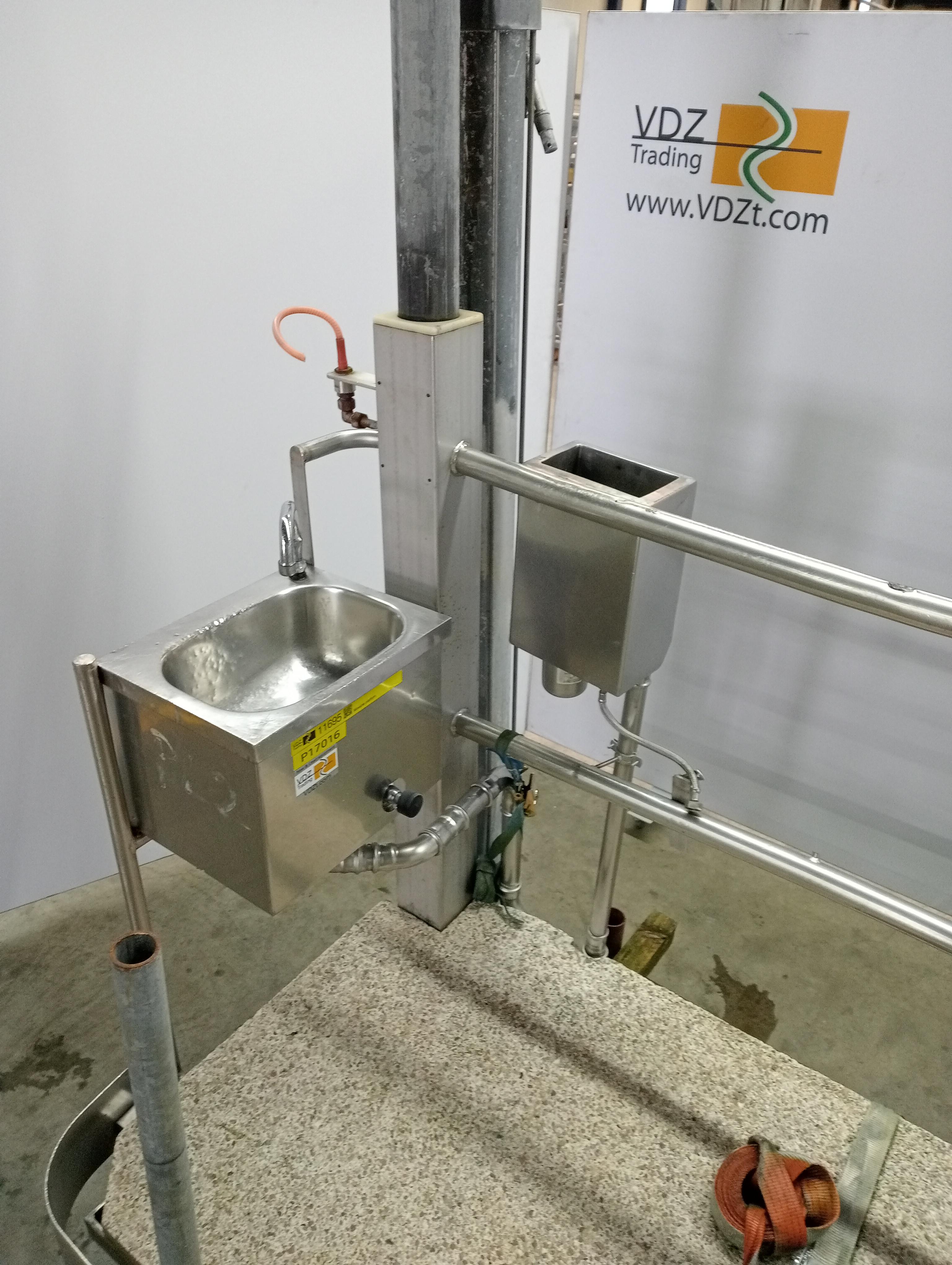 Used Movable platform