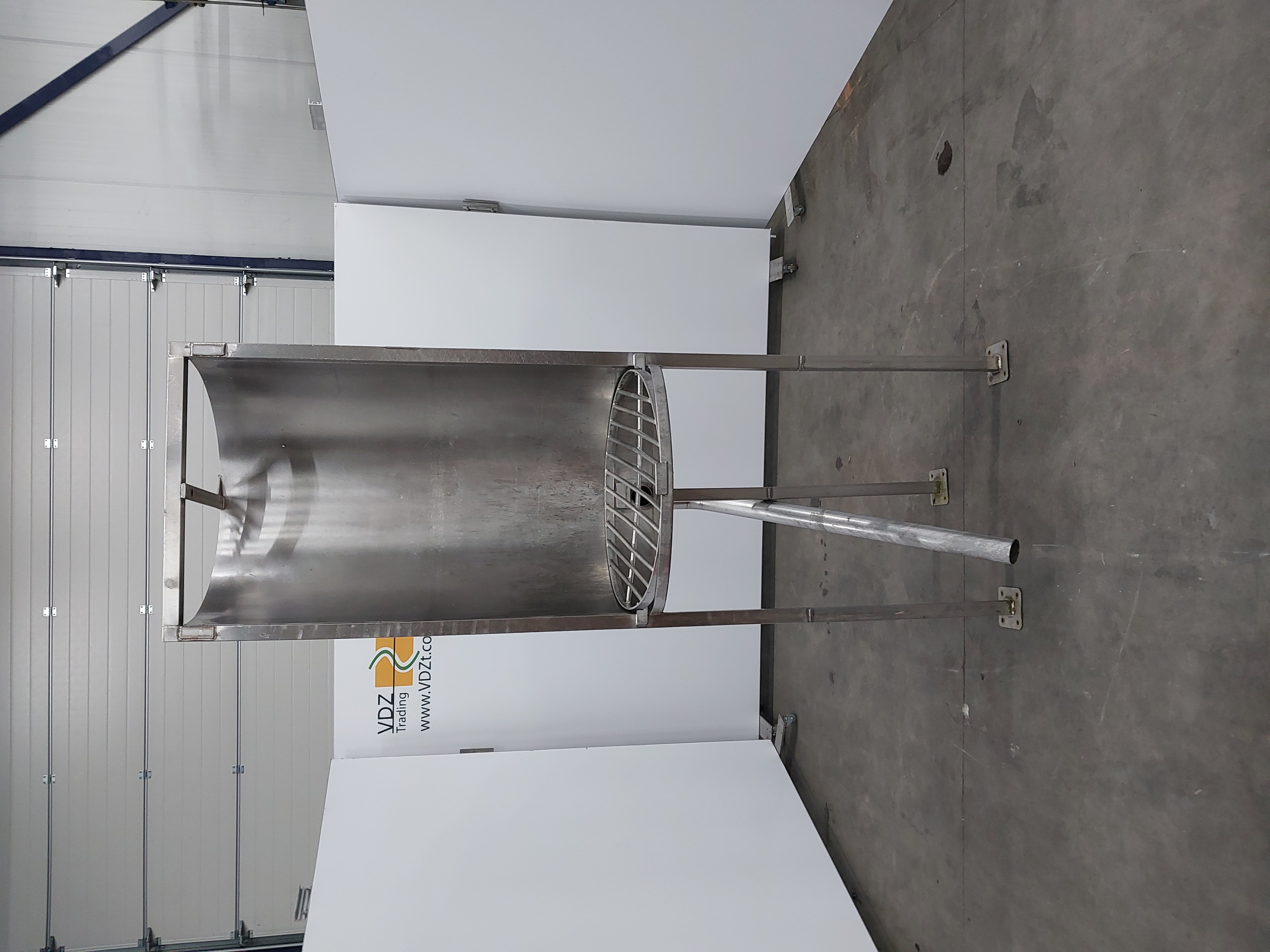 Used Head wash cabinet