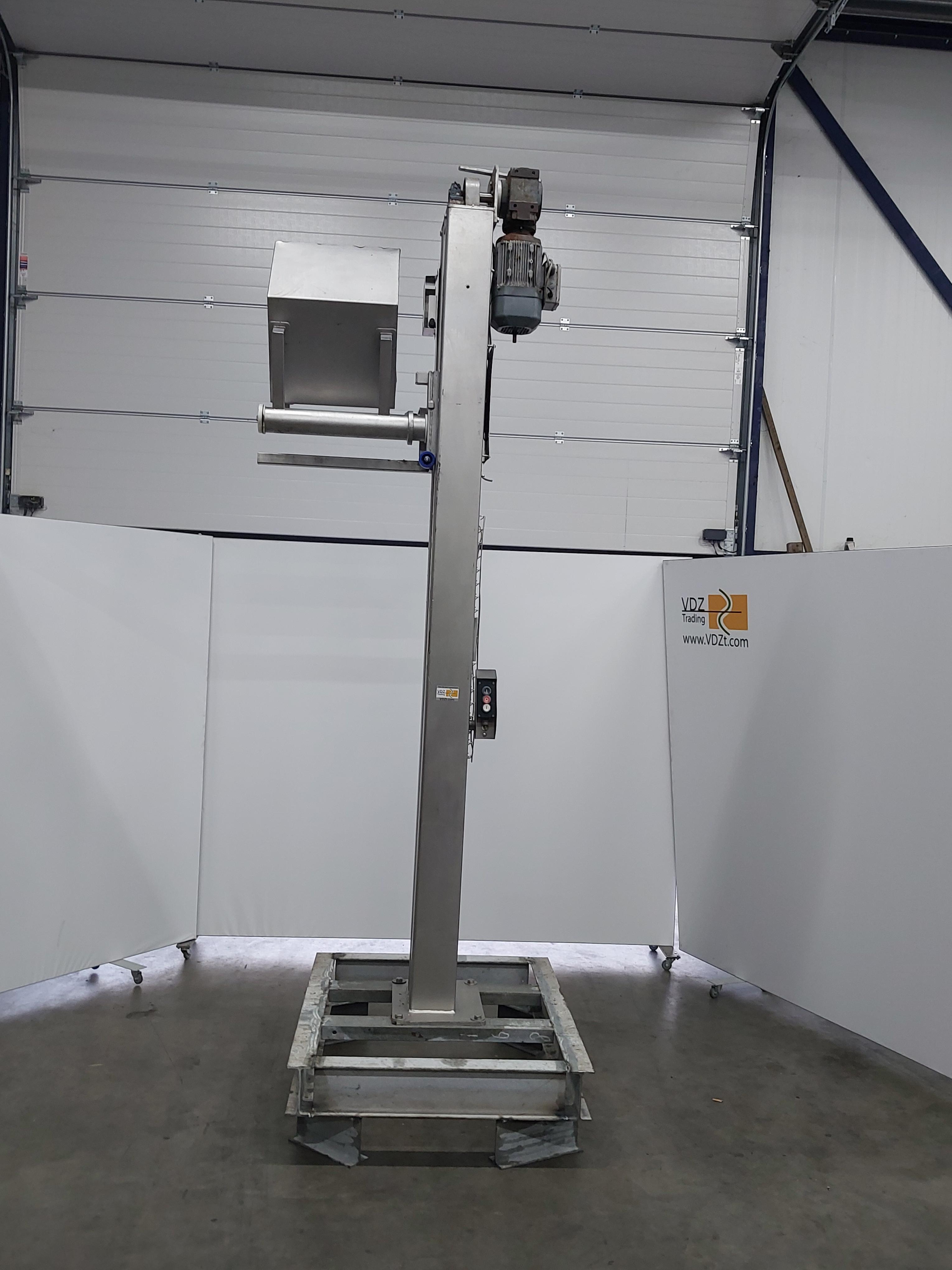 Used Bin lift and tipper