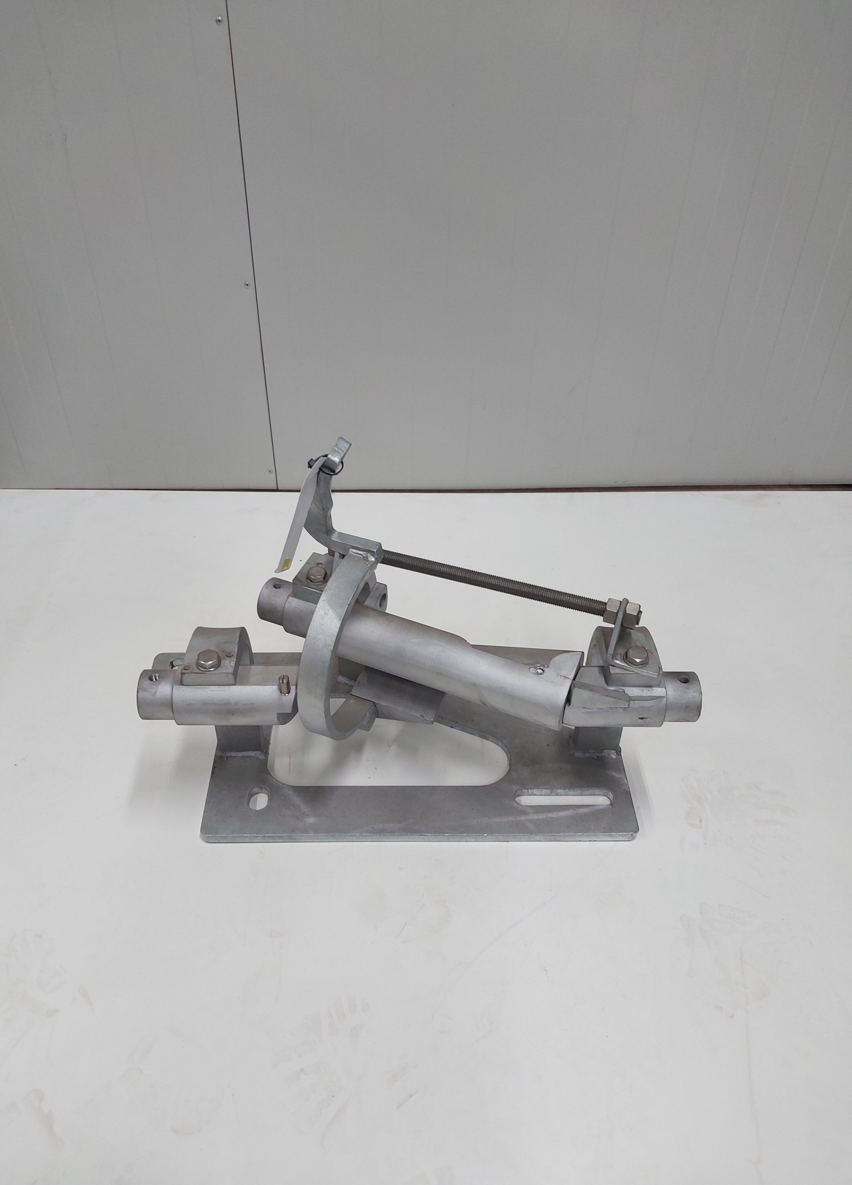 Used Switch left outside 25°-90°. Tubehight 15 cm.