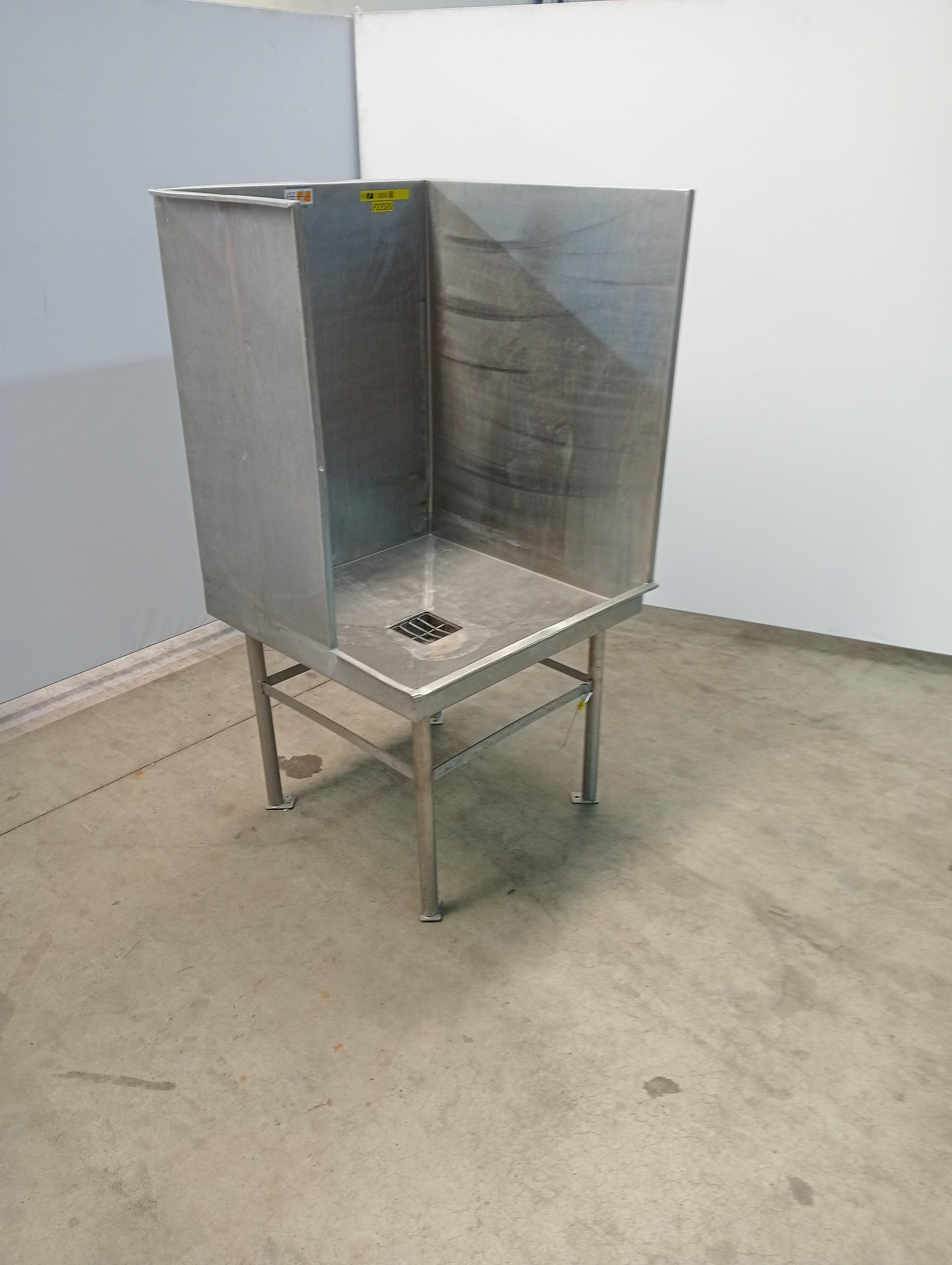 Used Head wash cabinet