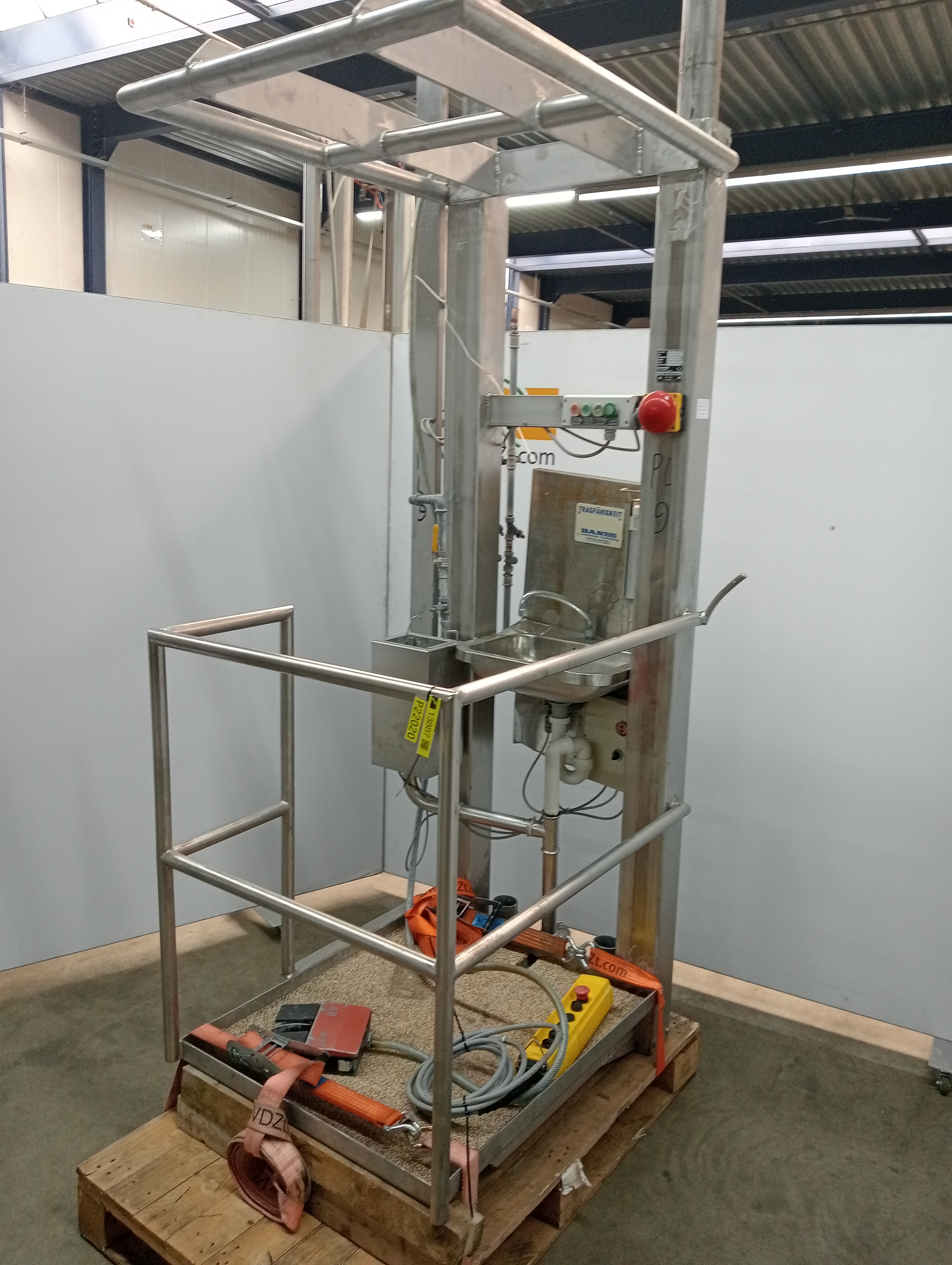 Used Platforms dehider