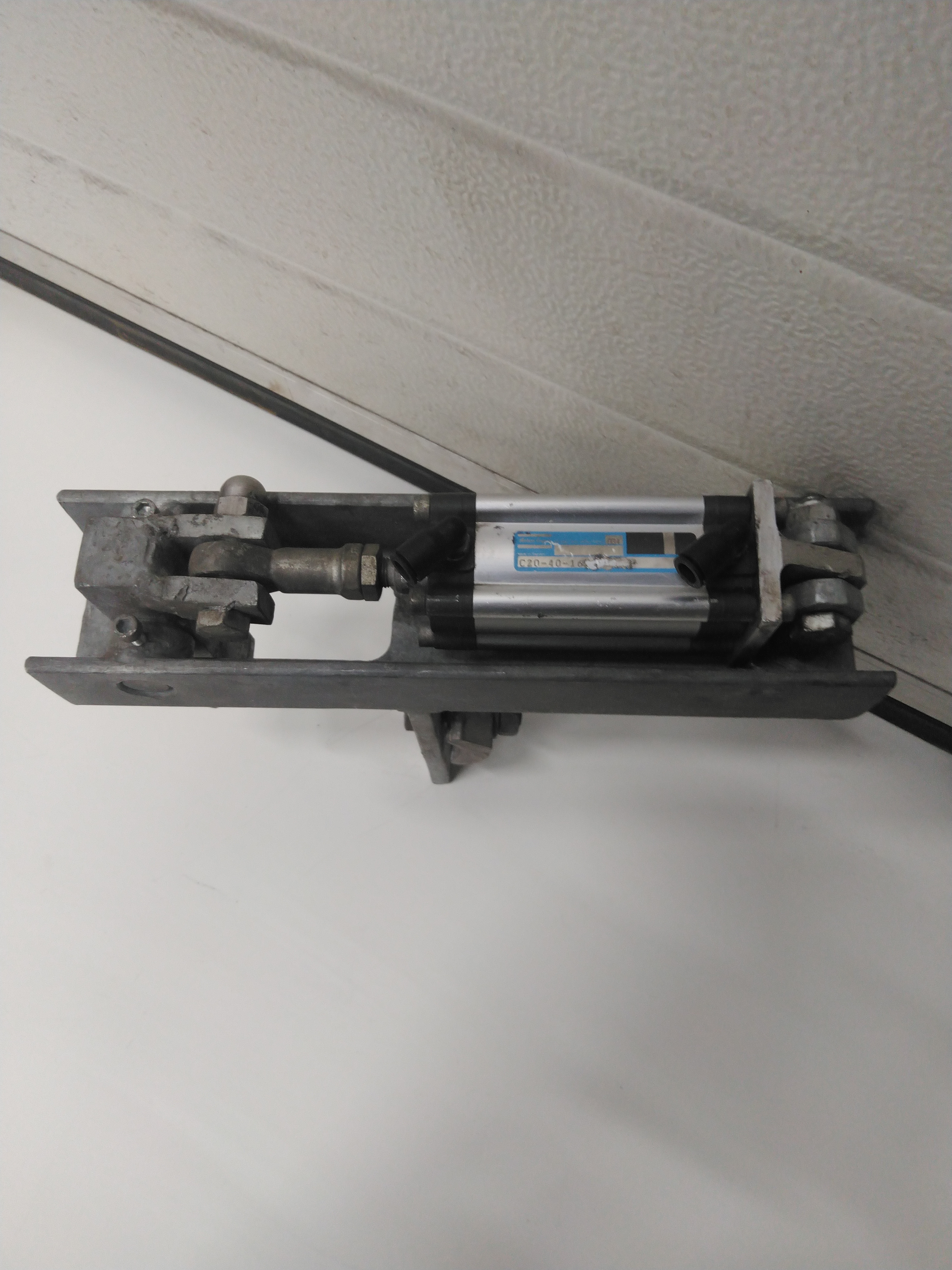 Used Tube rail stop pneumatic