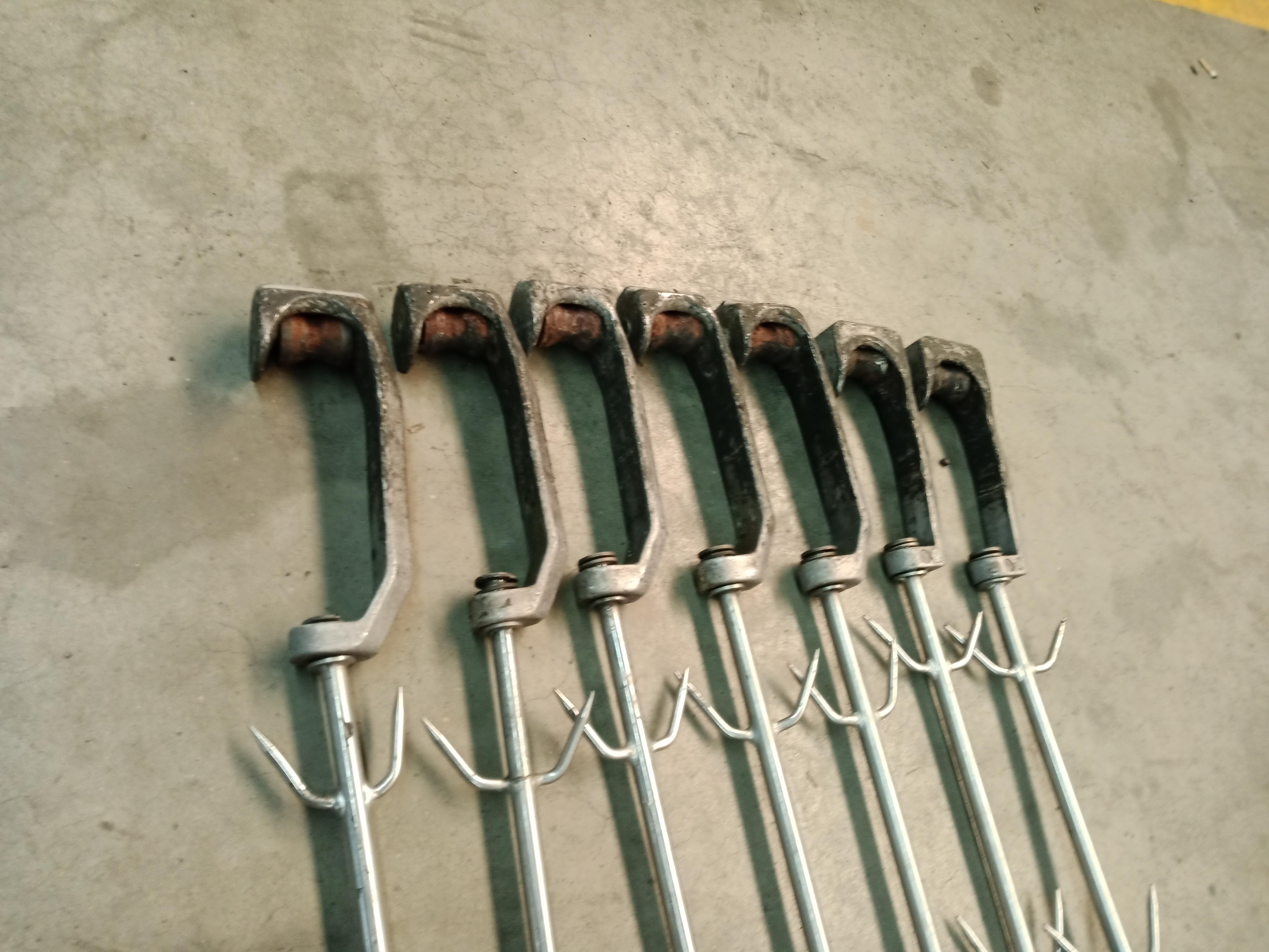 Used Organ hooks