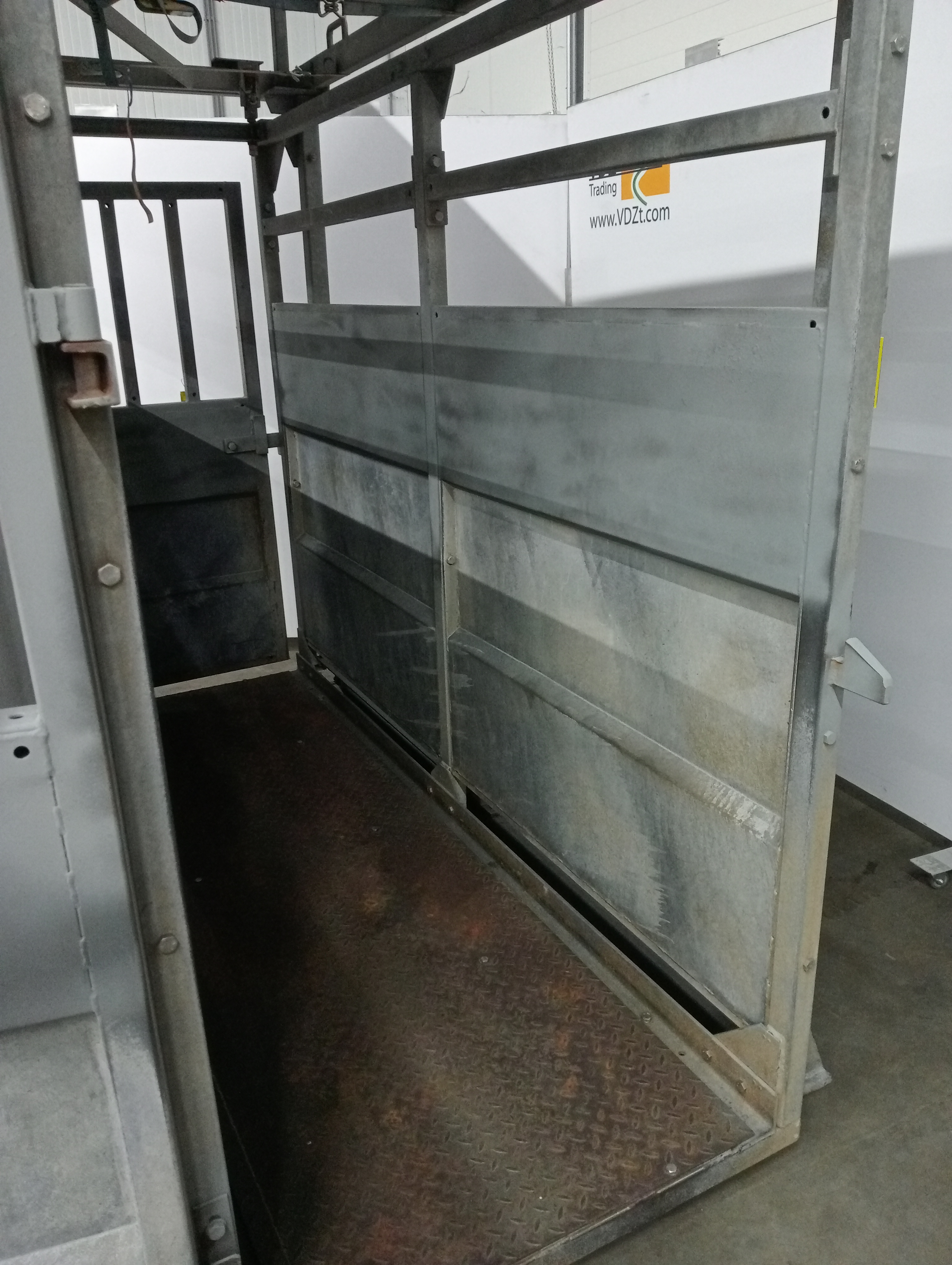 Used Weighing scale for live animals