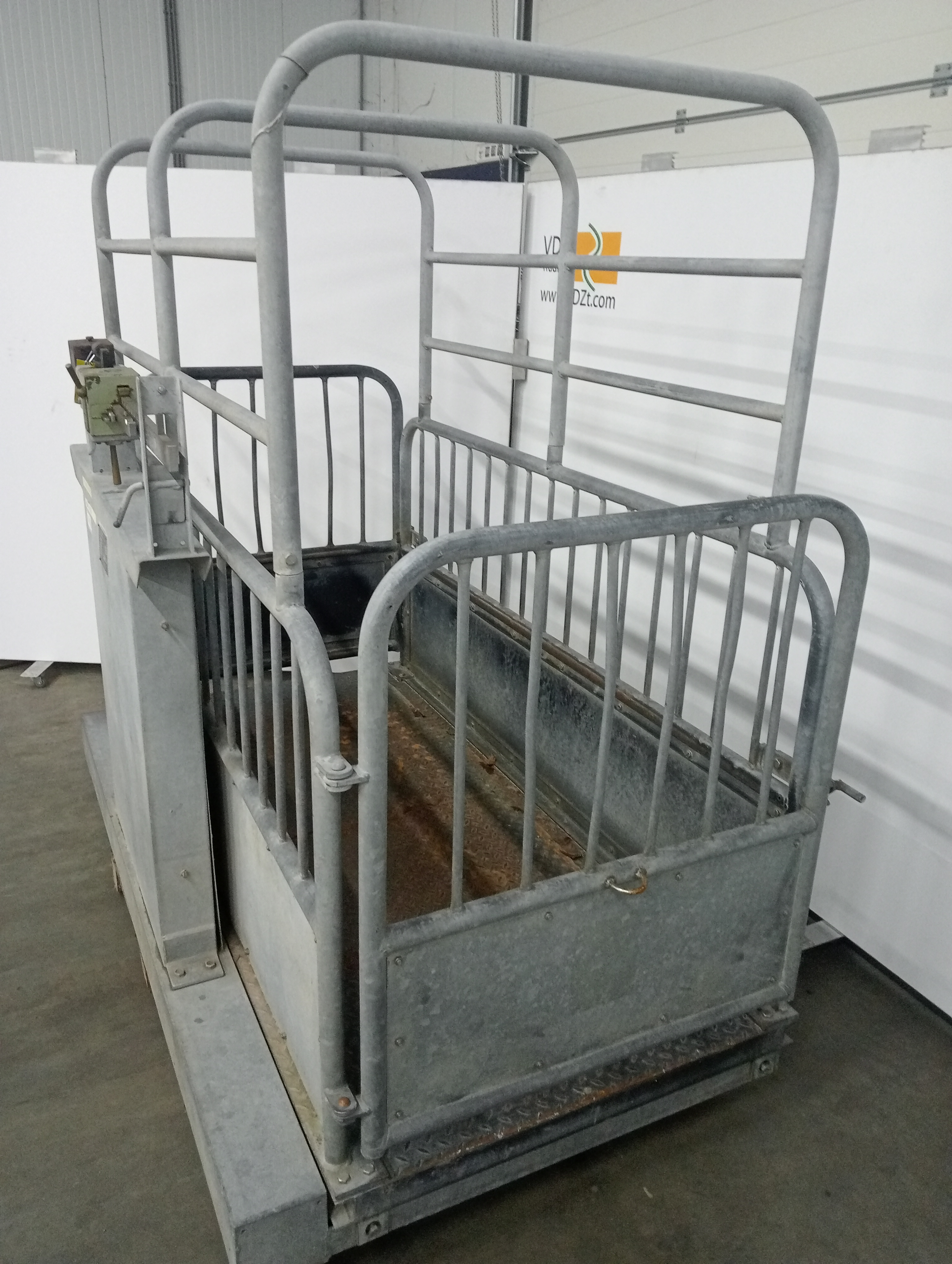 Used Weighing scale for live animals