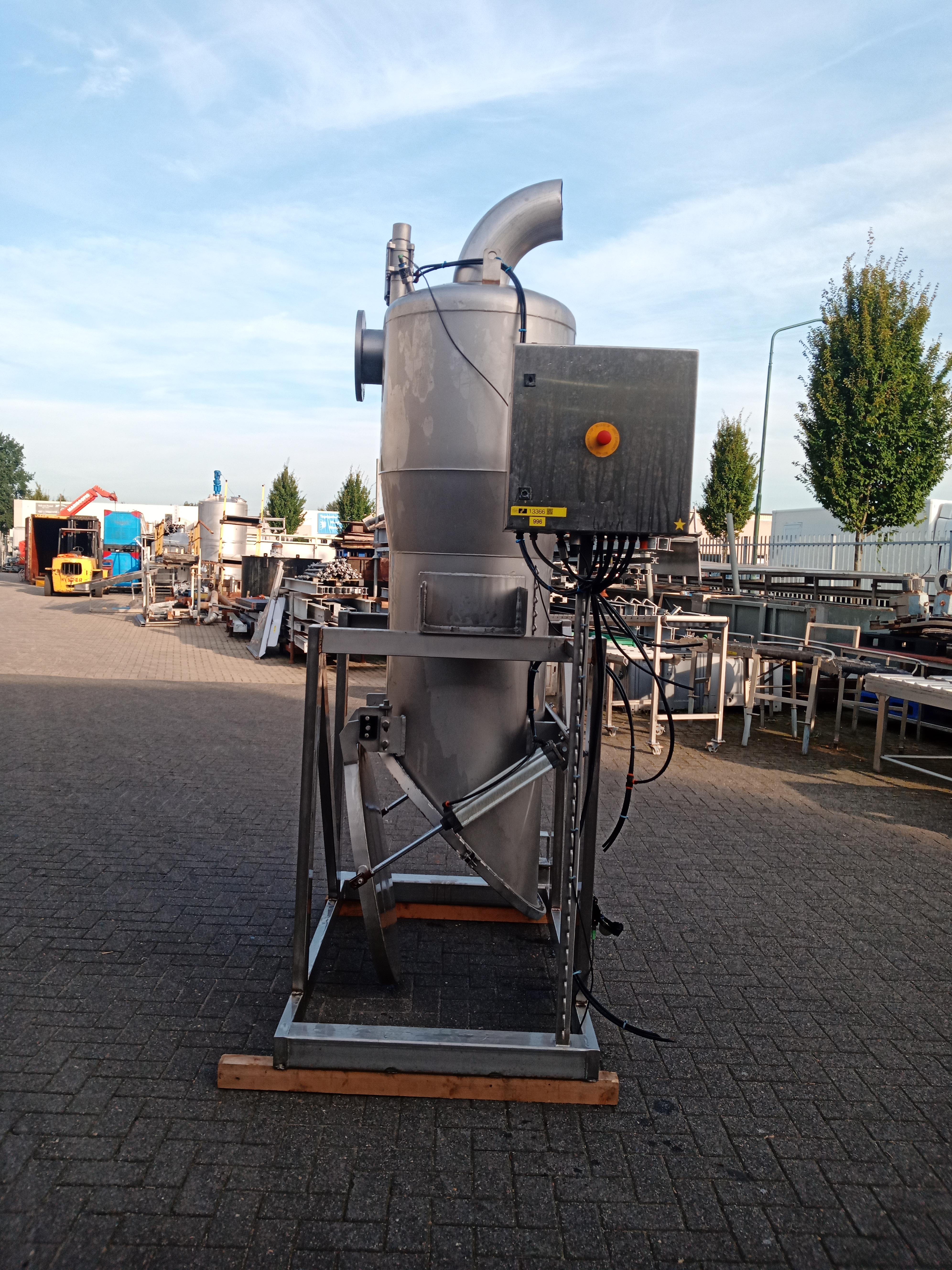 Used Cyclone with ejector gate