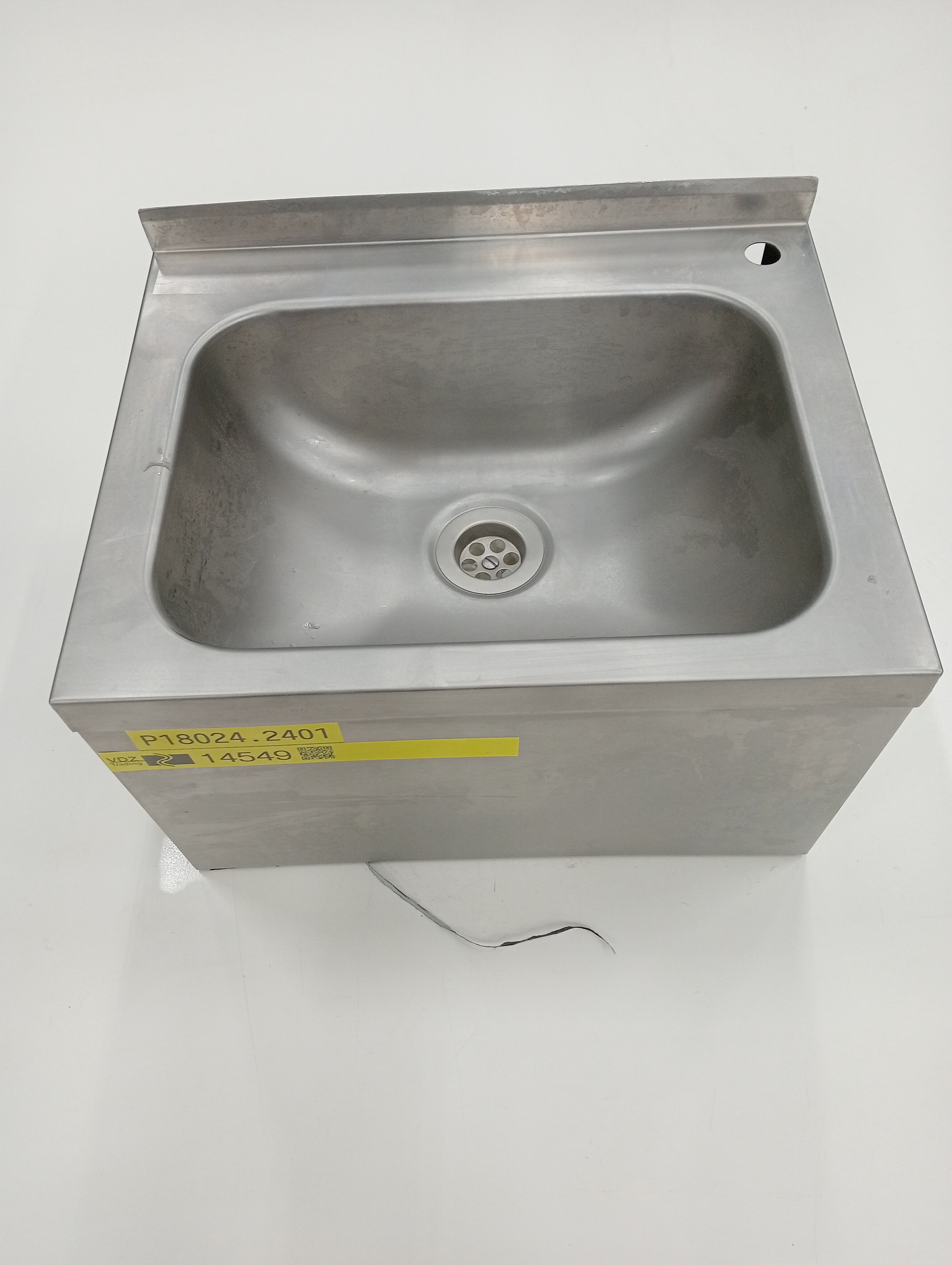 Used Wash basin