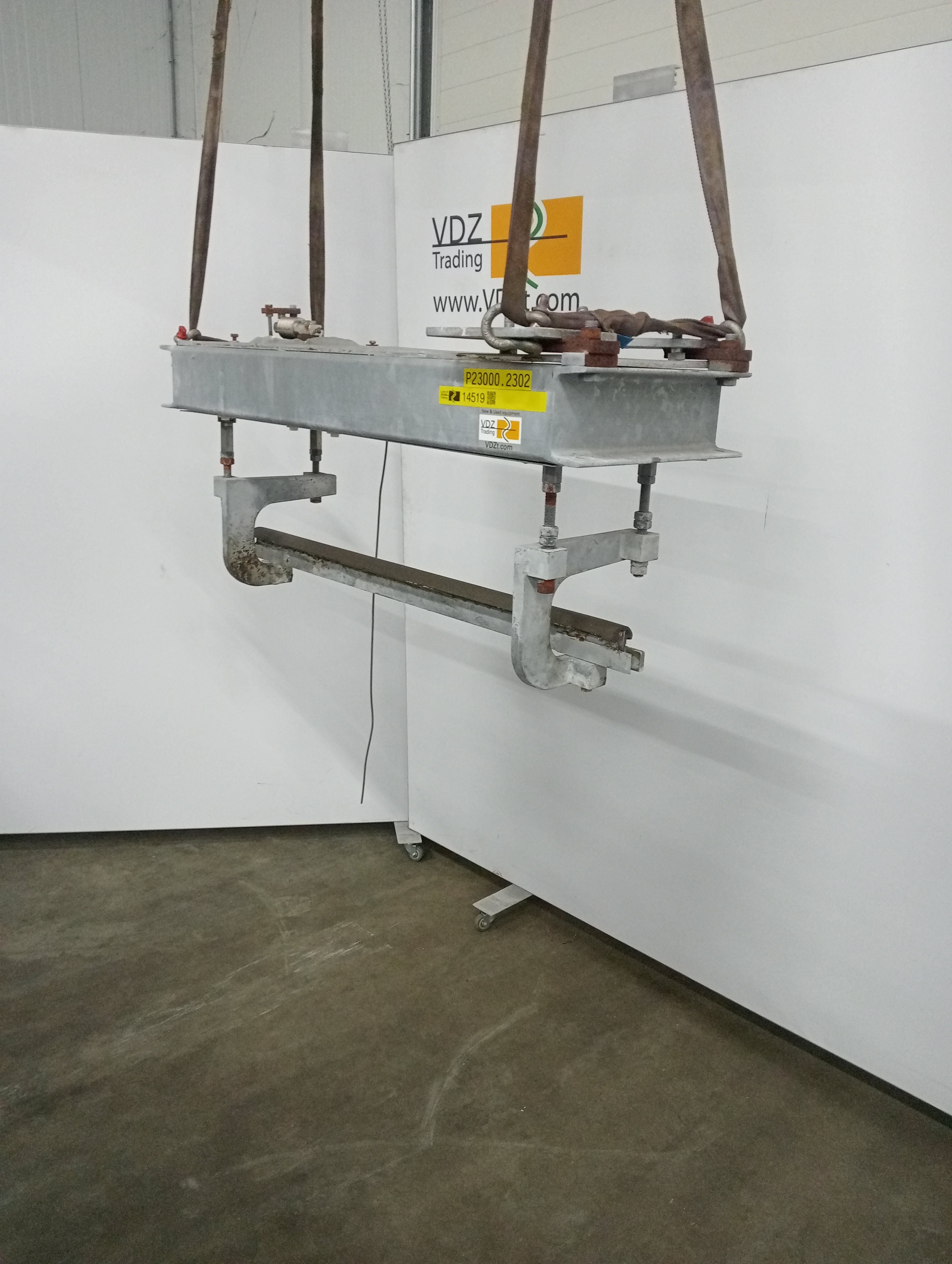 Used Weighing scale with indicator for tube rail