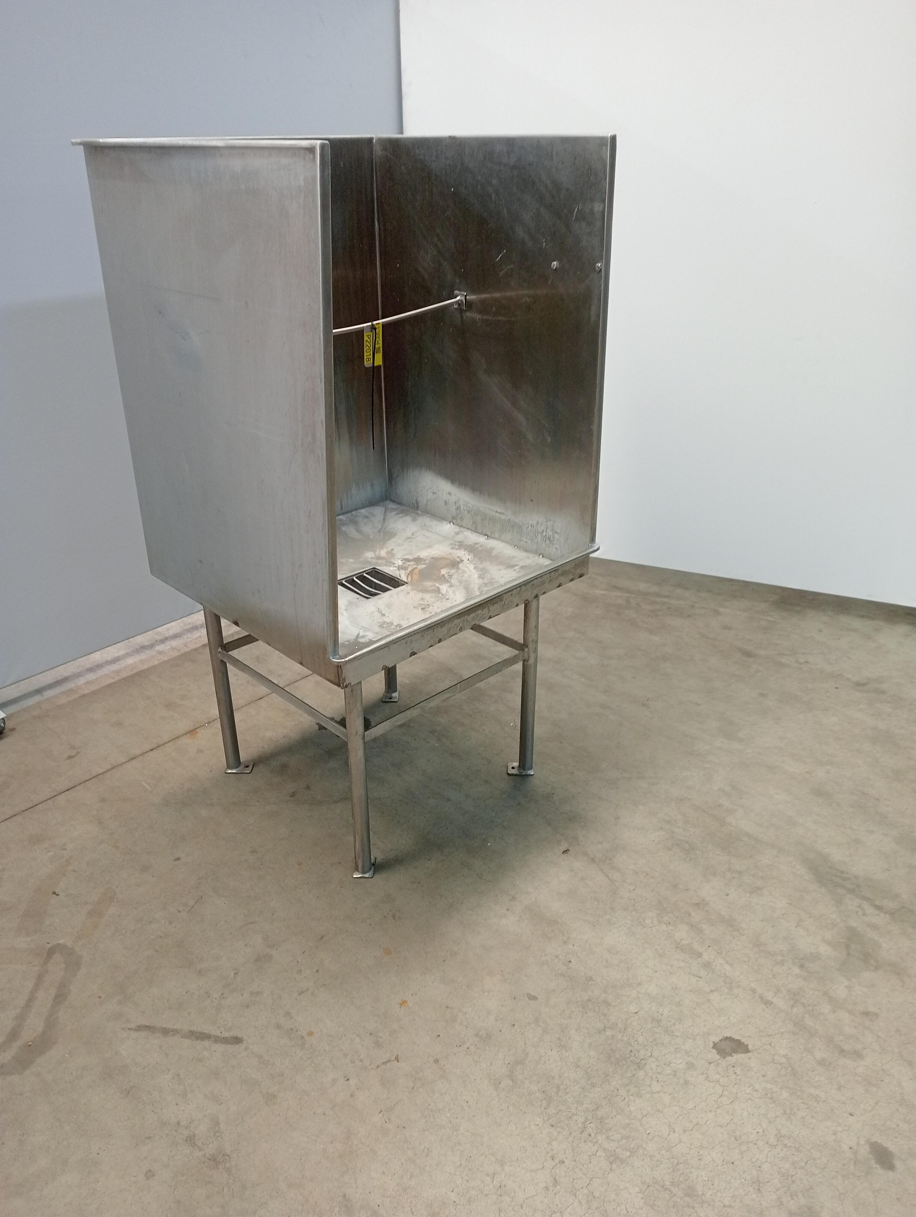 Used Head wash cabin