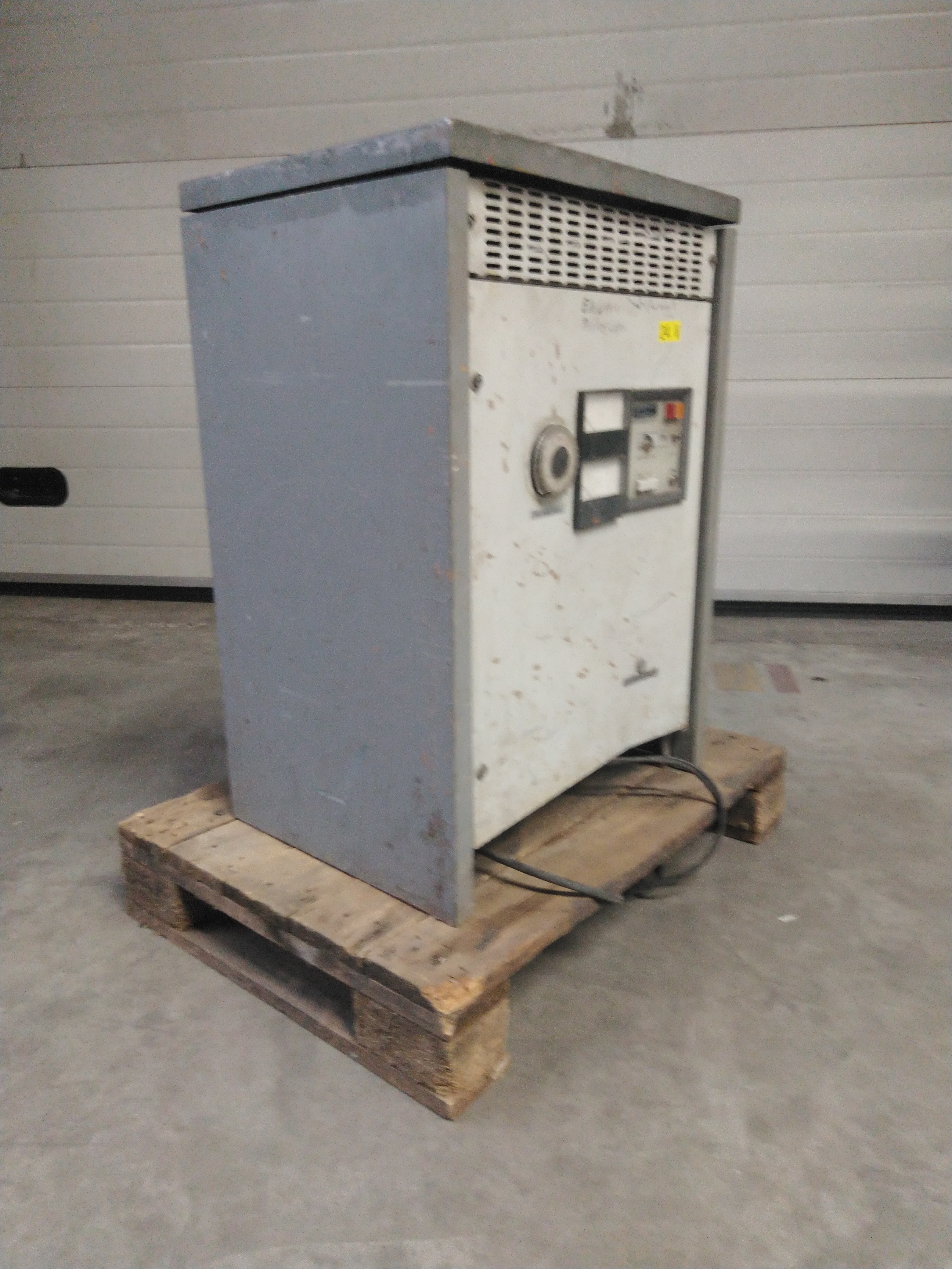 Used Charging station 24V