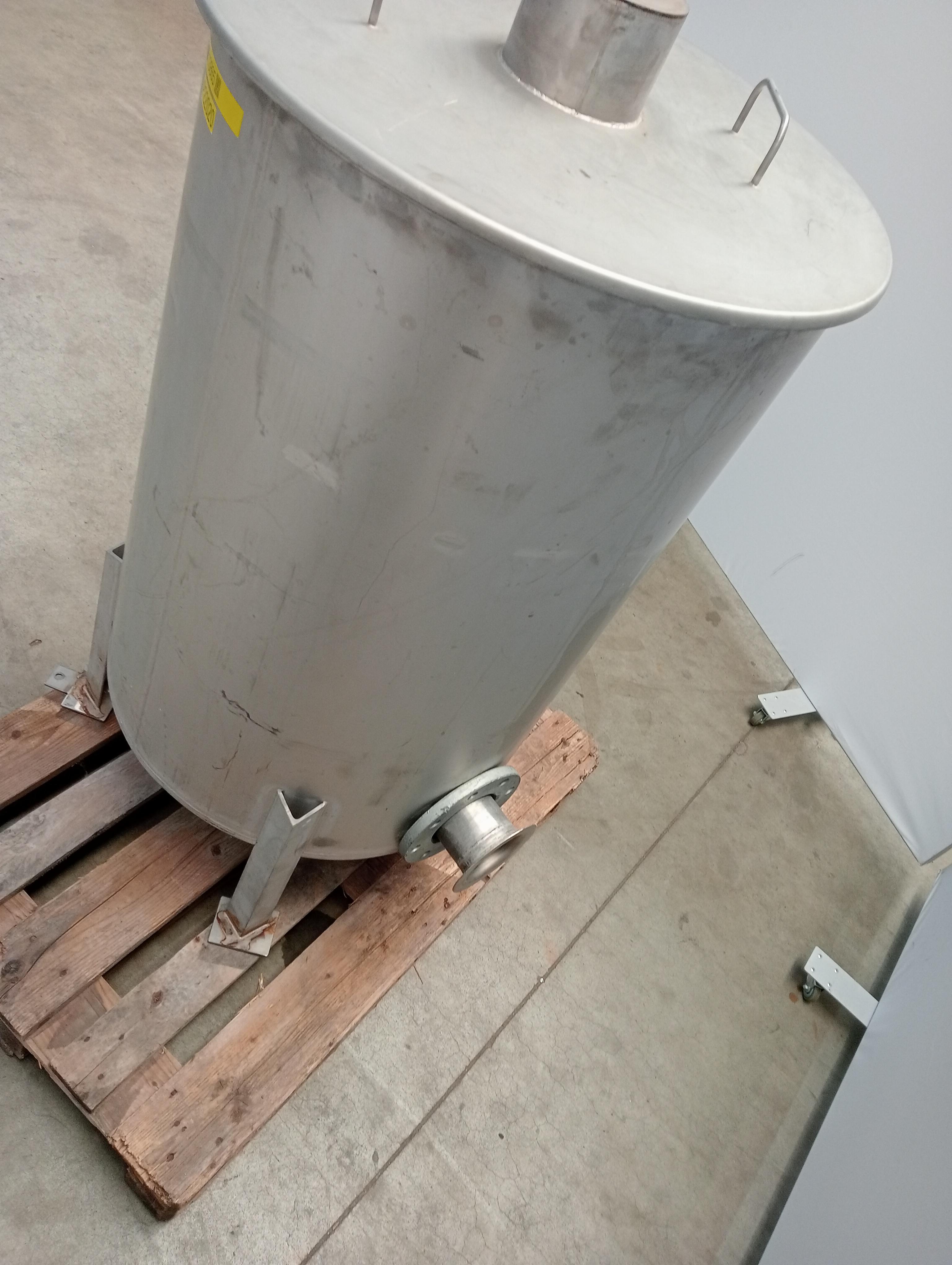 Used Air filter tank