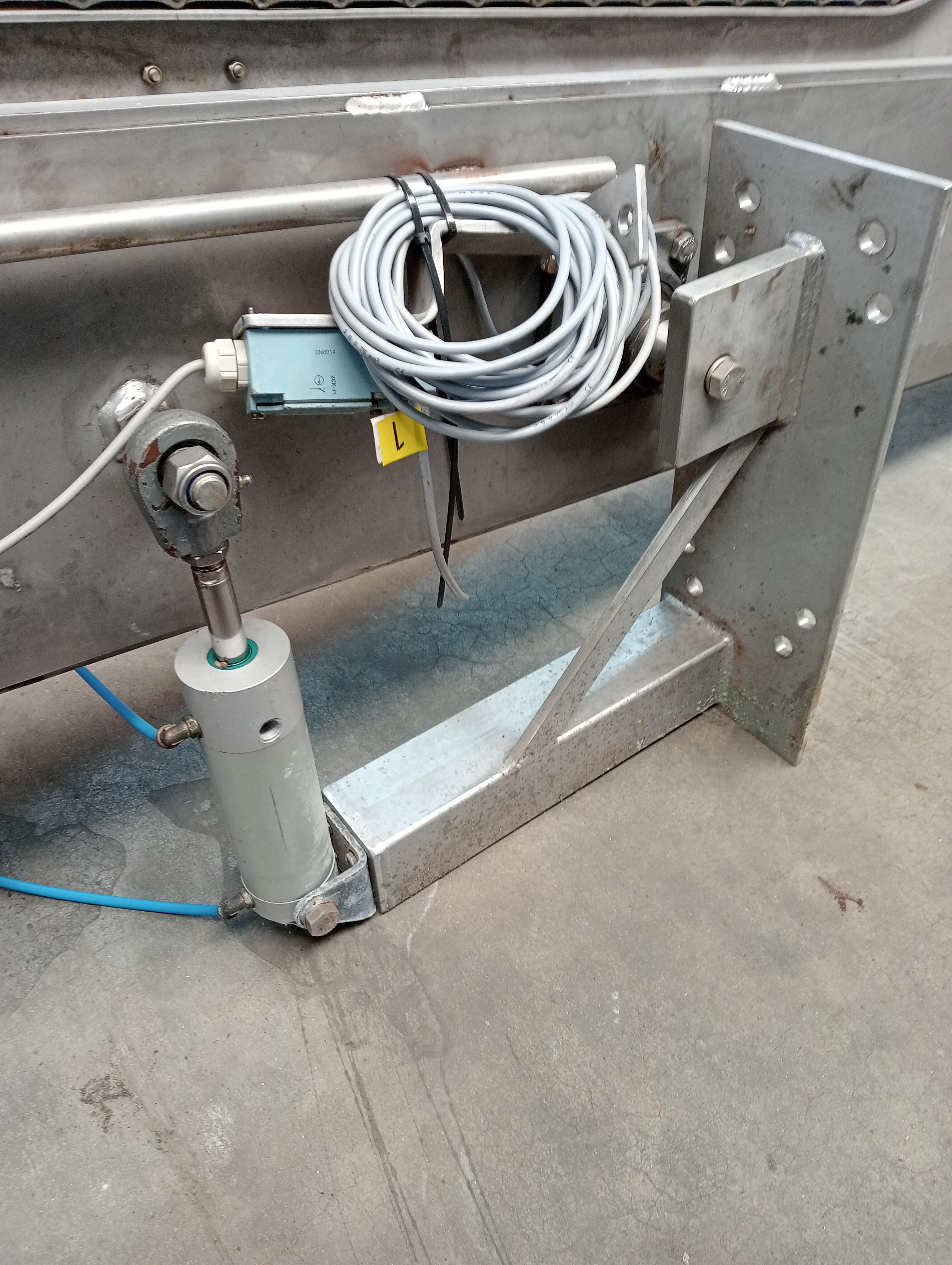 Used Dehider for Sheep