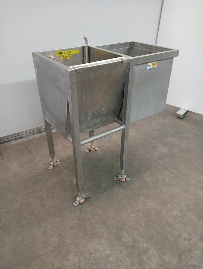 Used Wash bassin and sterilizer