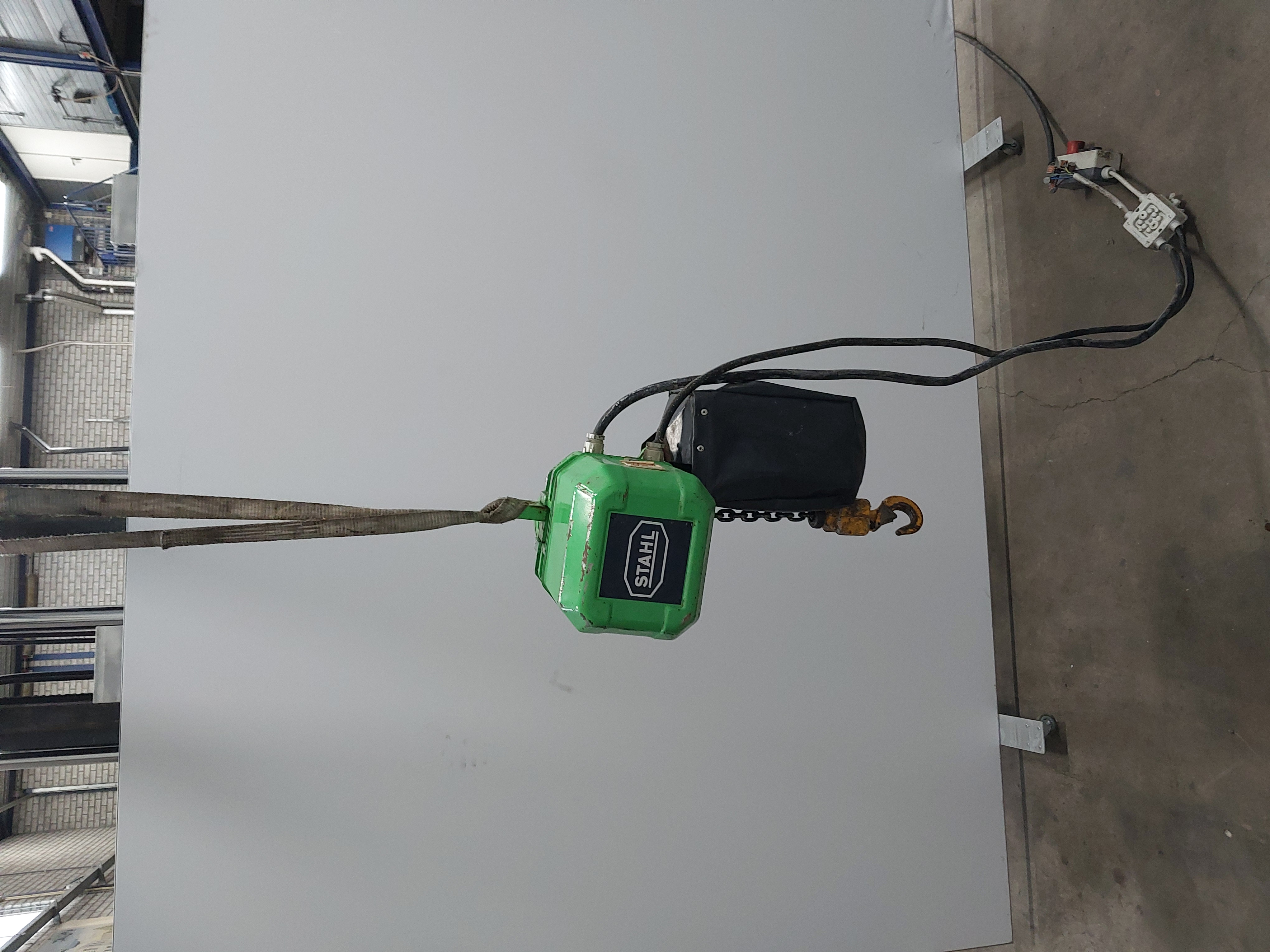 Used Loading and unloading elevator