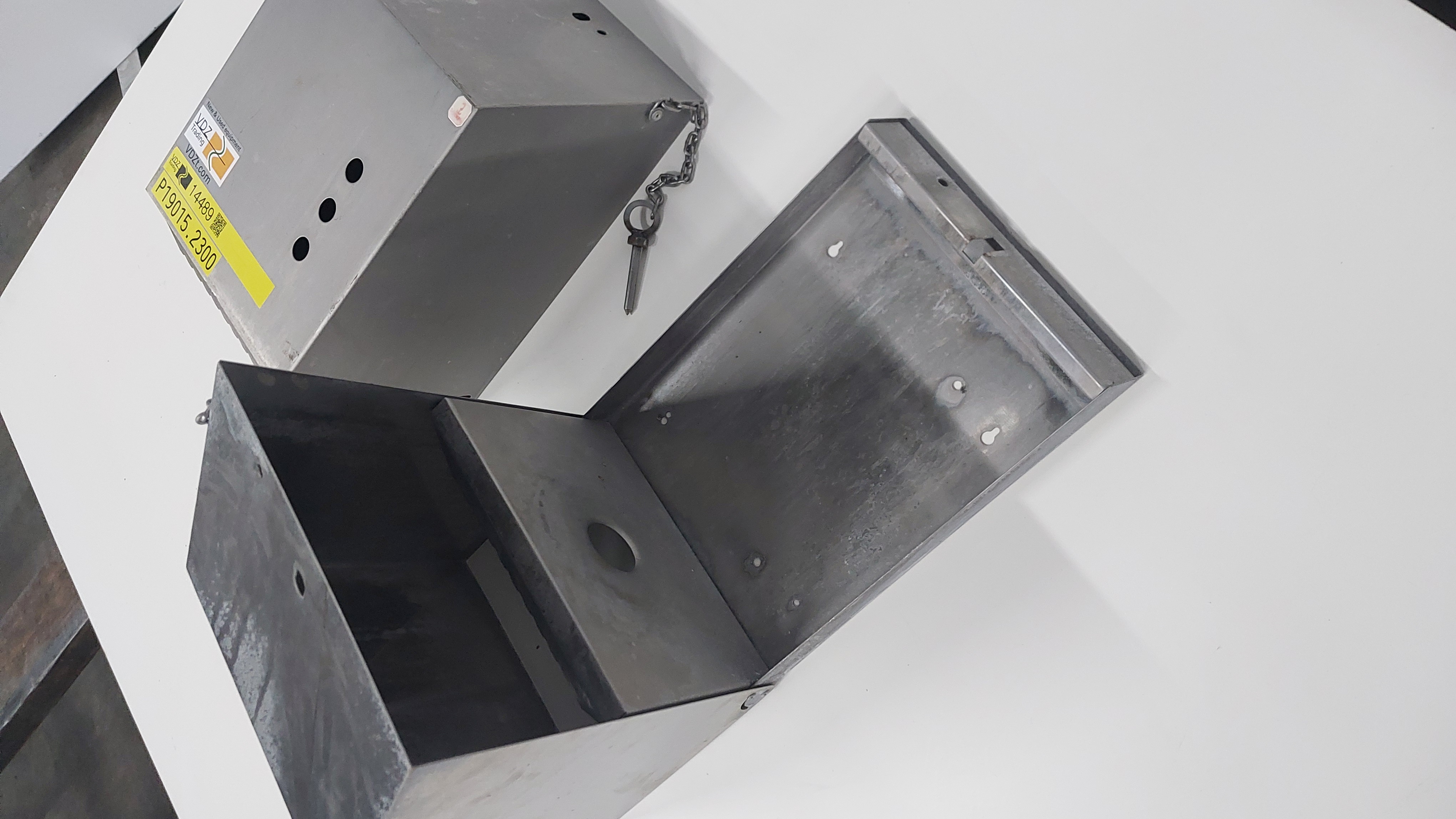 Used Paper roll holder