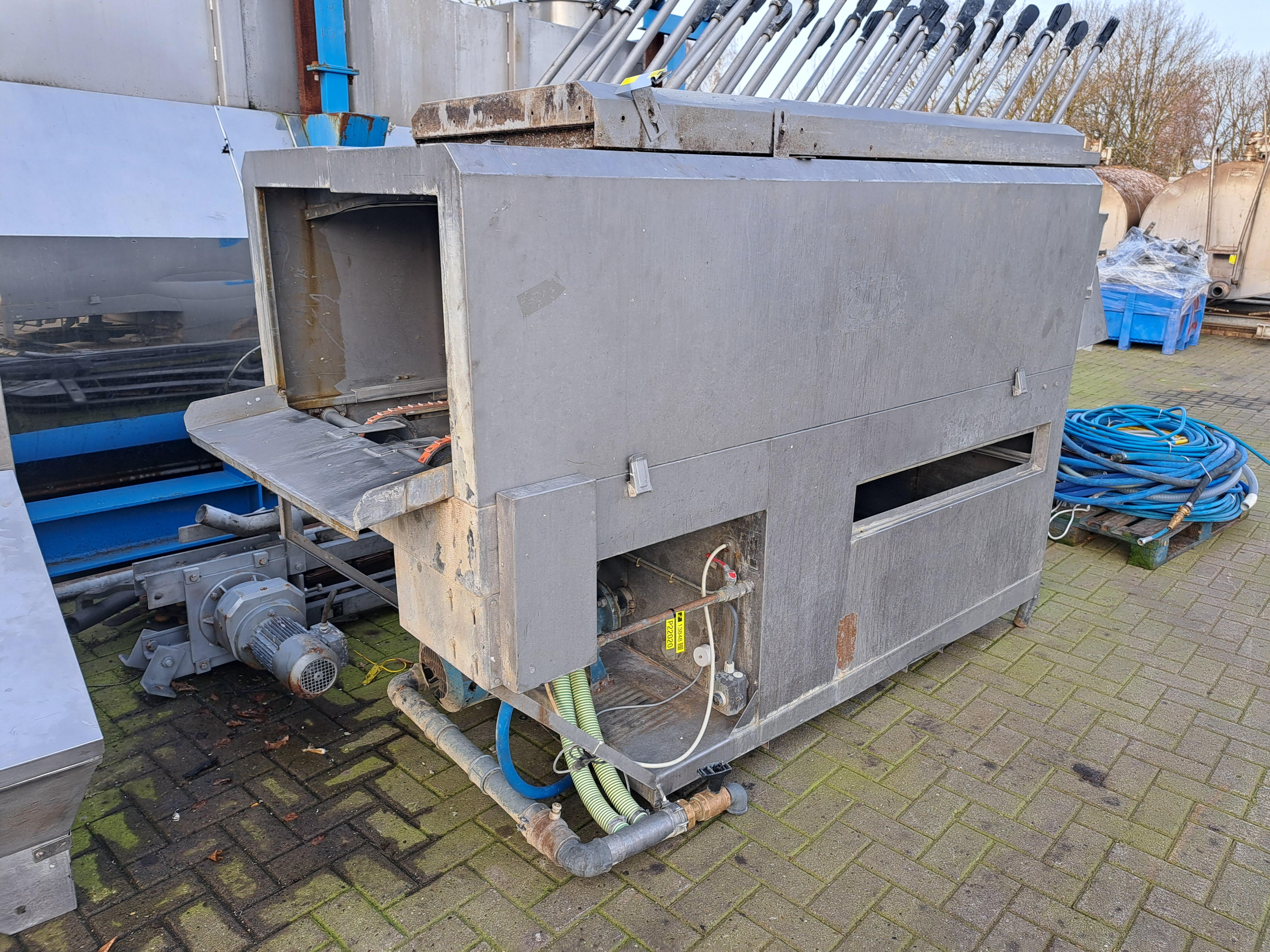 Used Crate washer