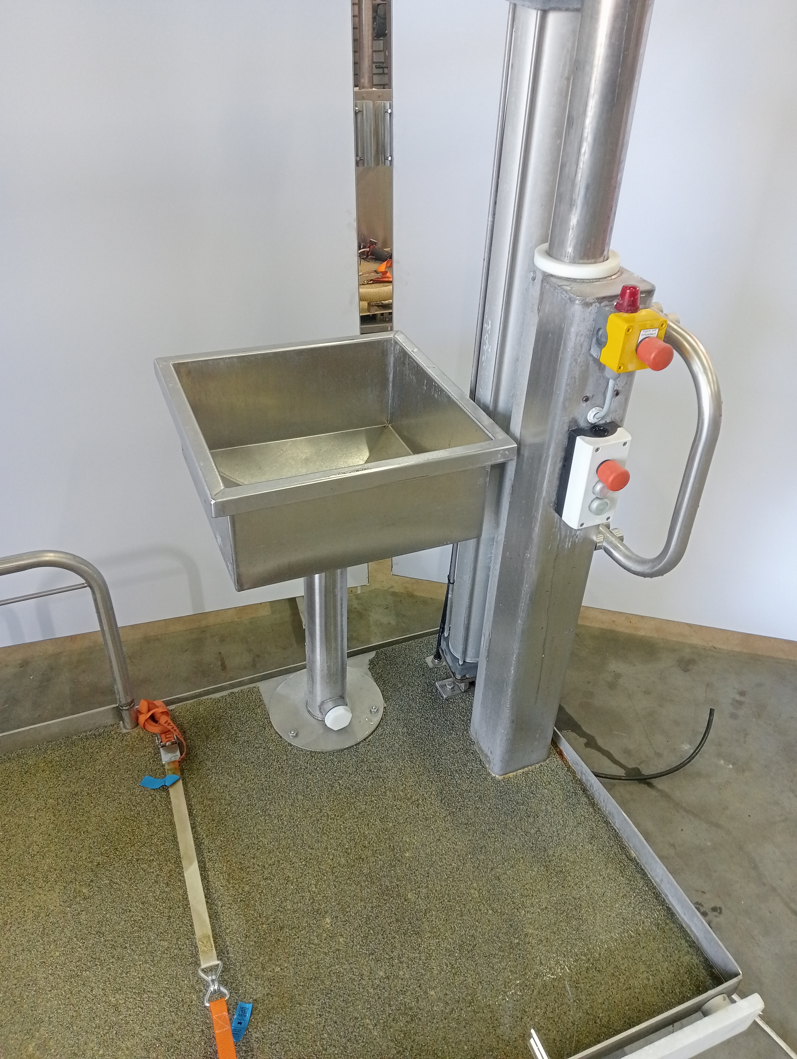 Used Moveable platform