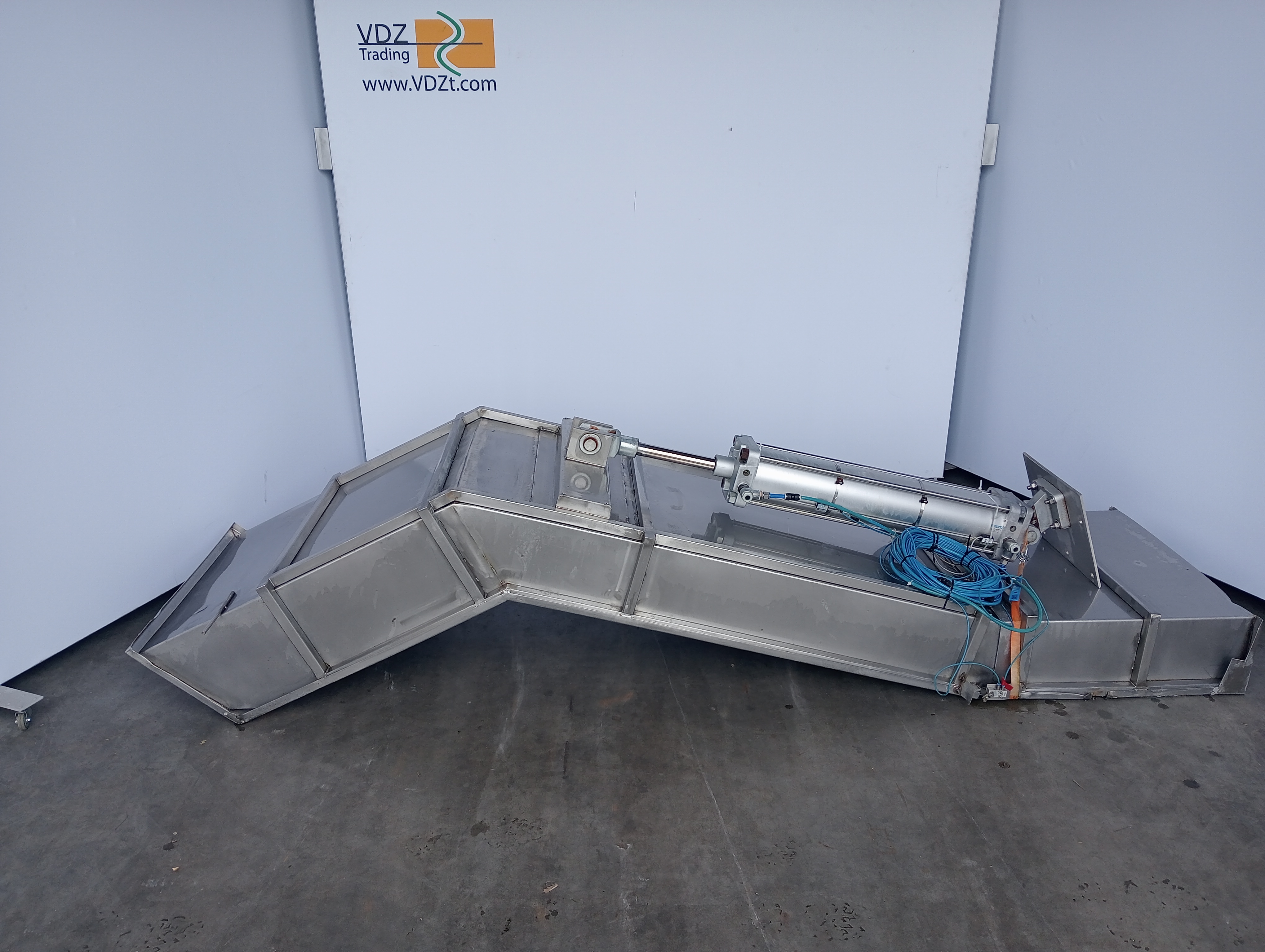 Used Paunch gutter - lift