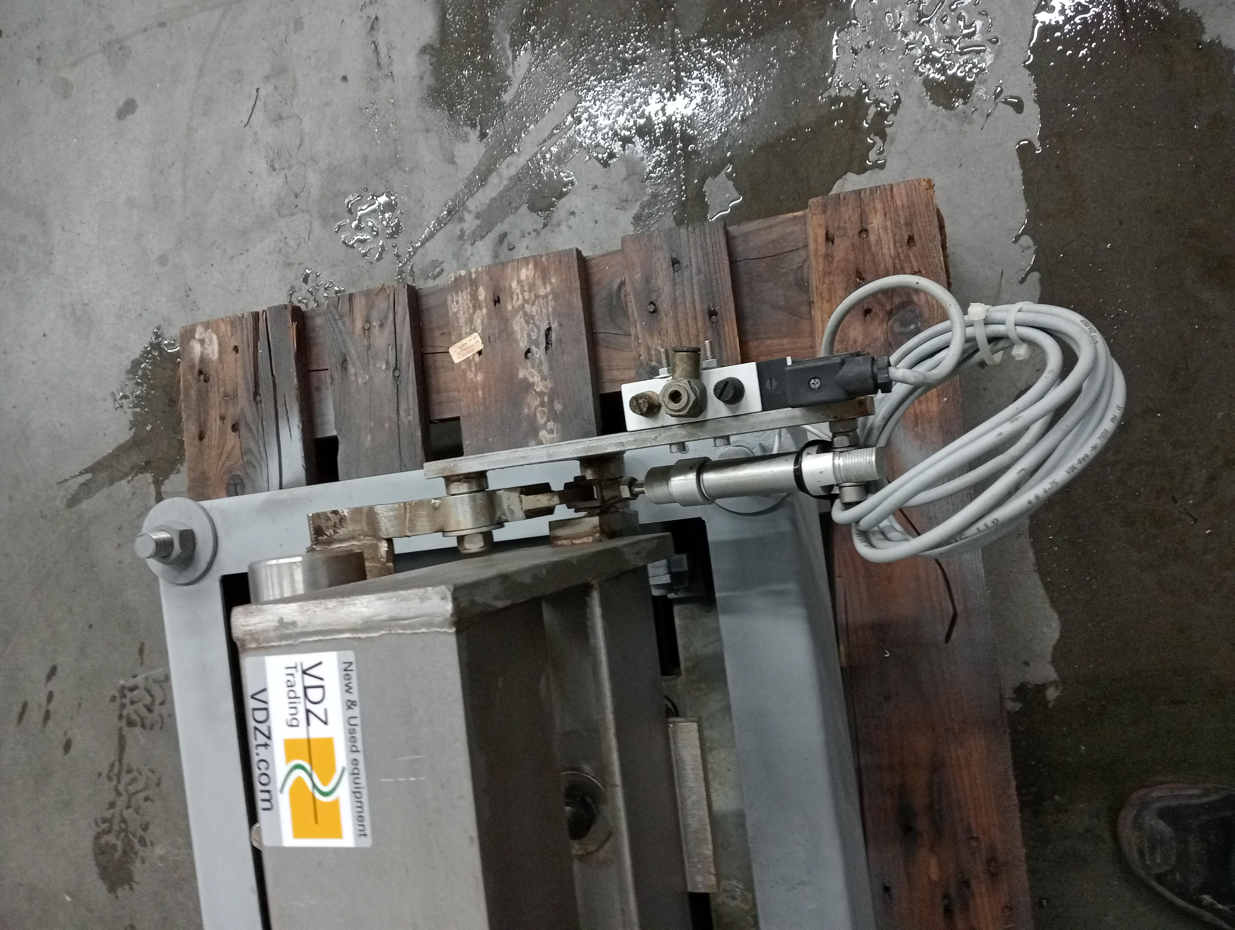 Used Tube Weight scale with indicator