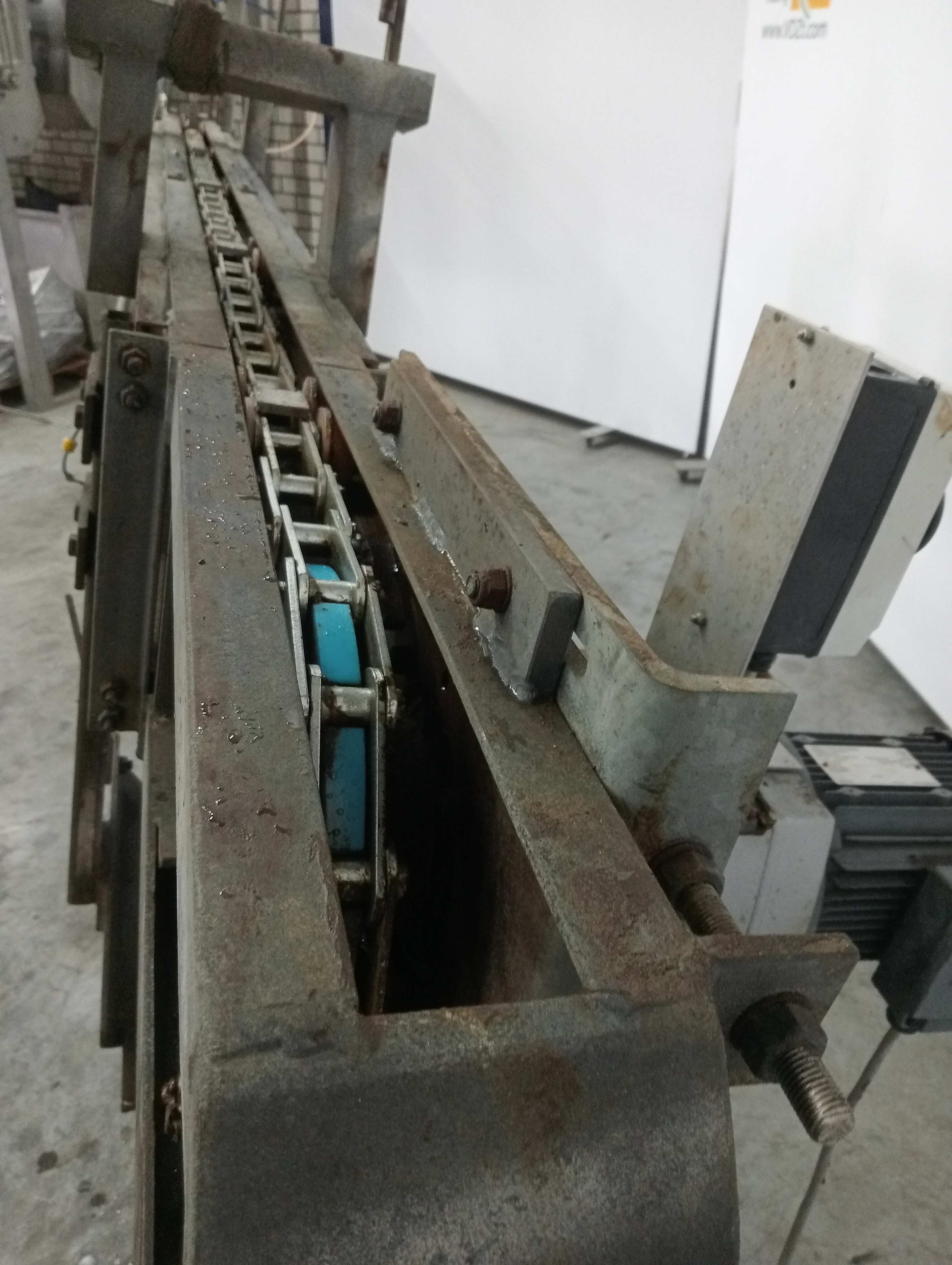 Used Conveyor with dropper