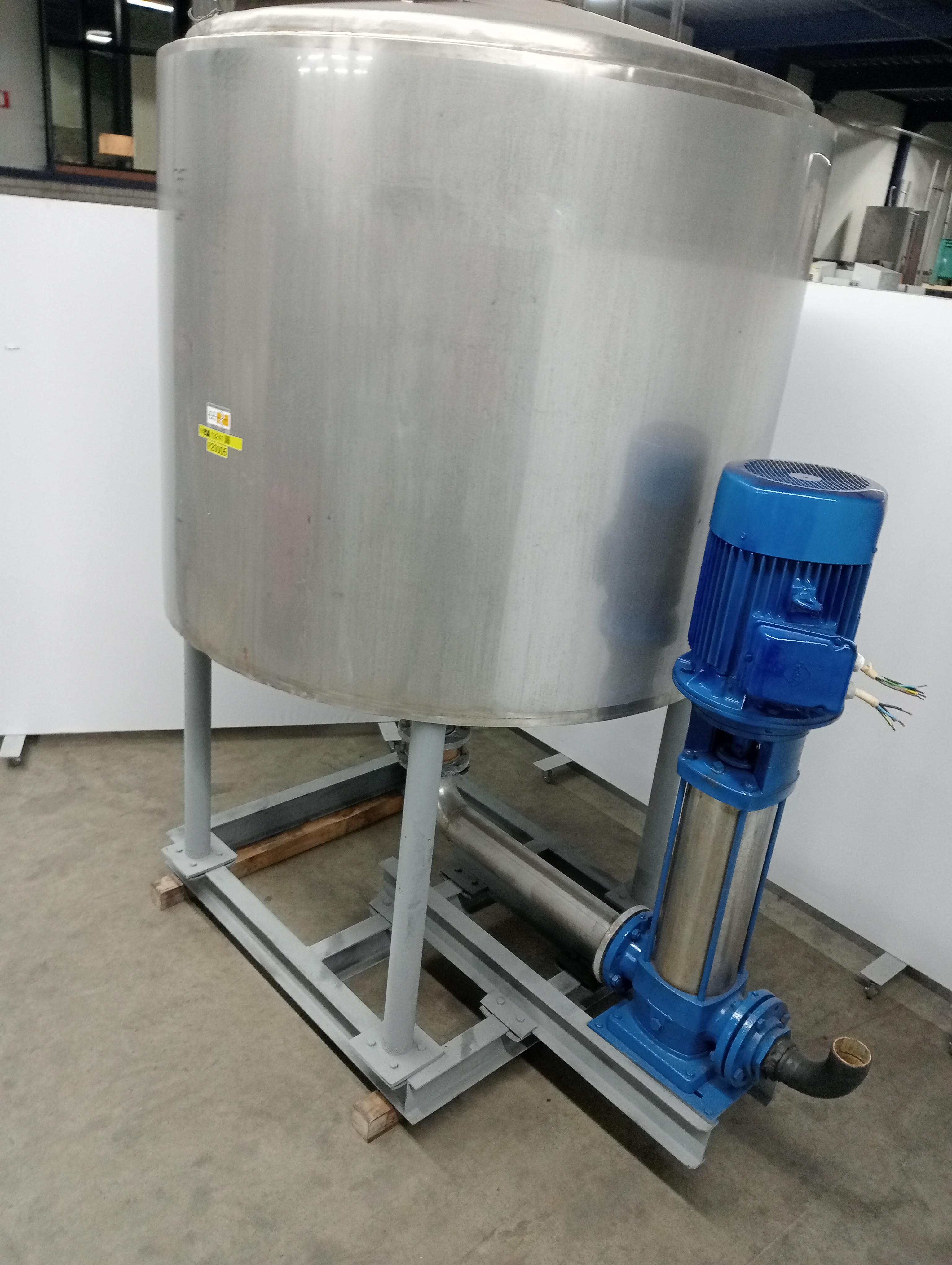 Used Insulated tank with centrifugal pump