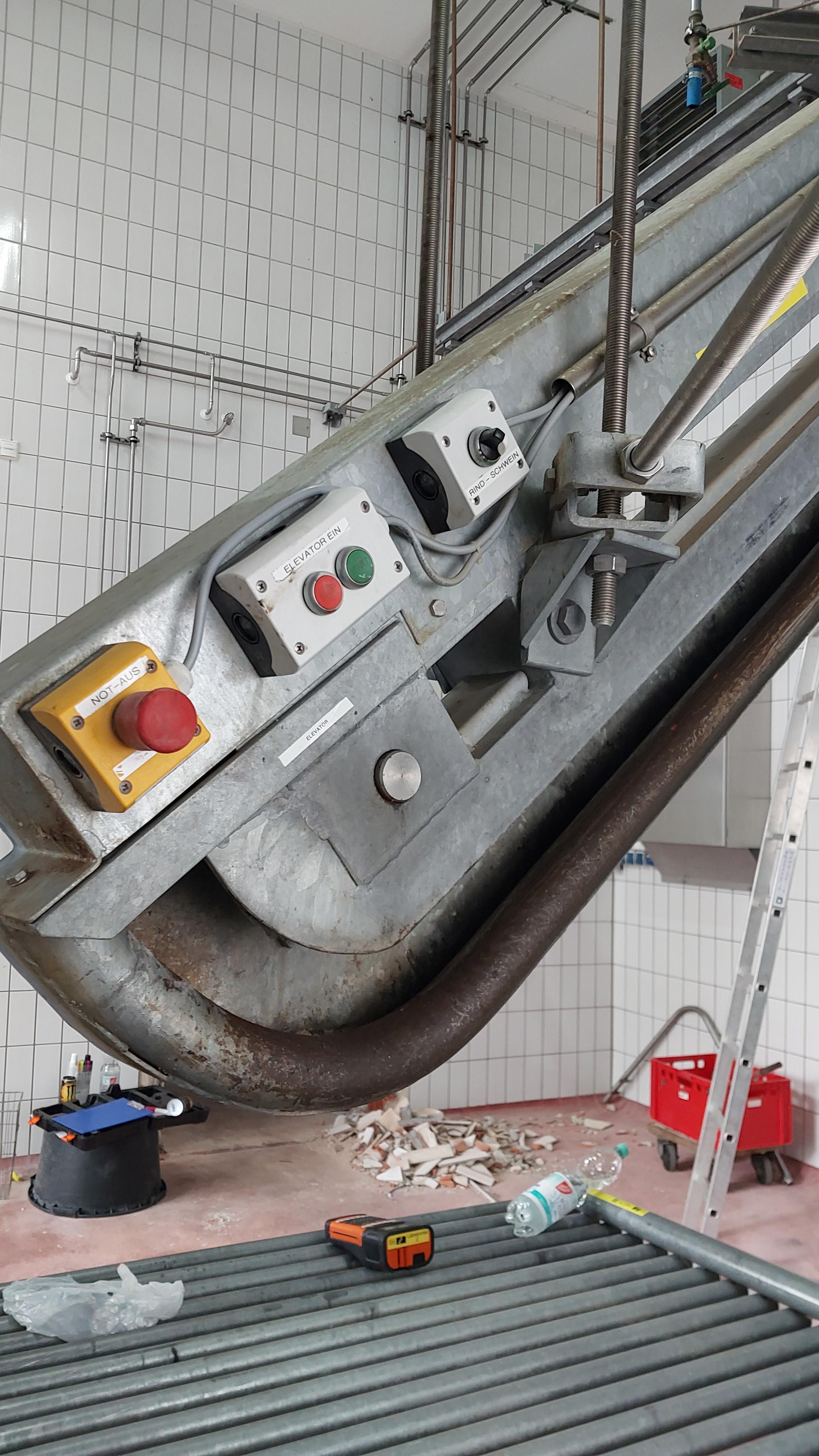 Used Conveyor lift