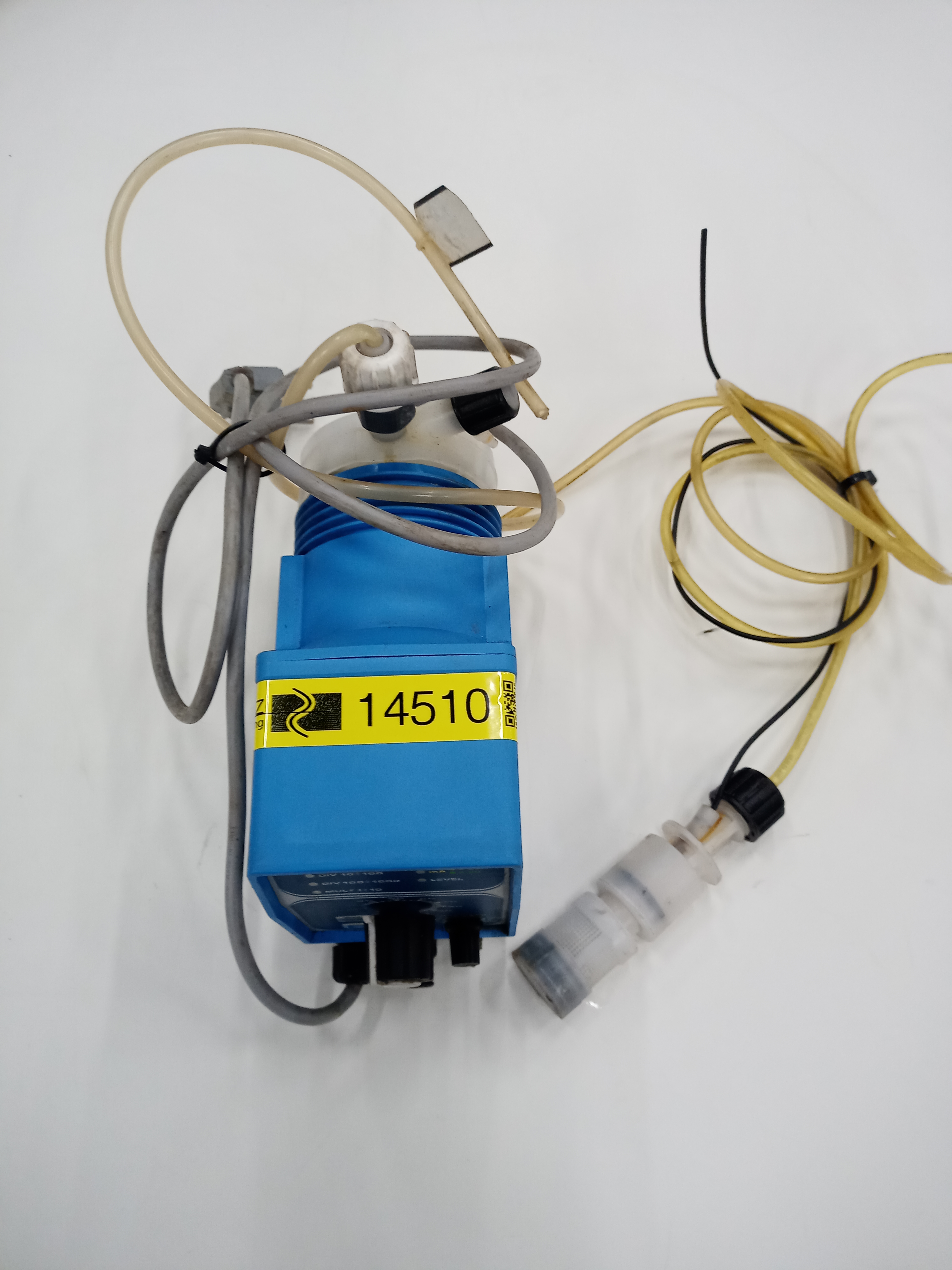 Used Sludge dewatering pump