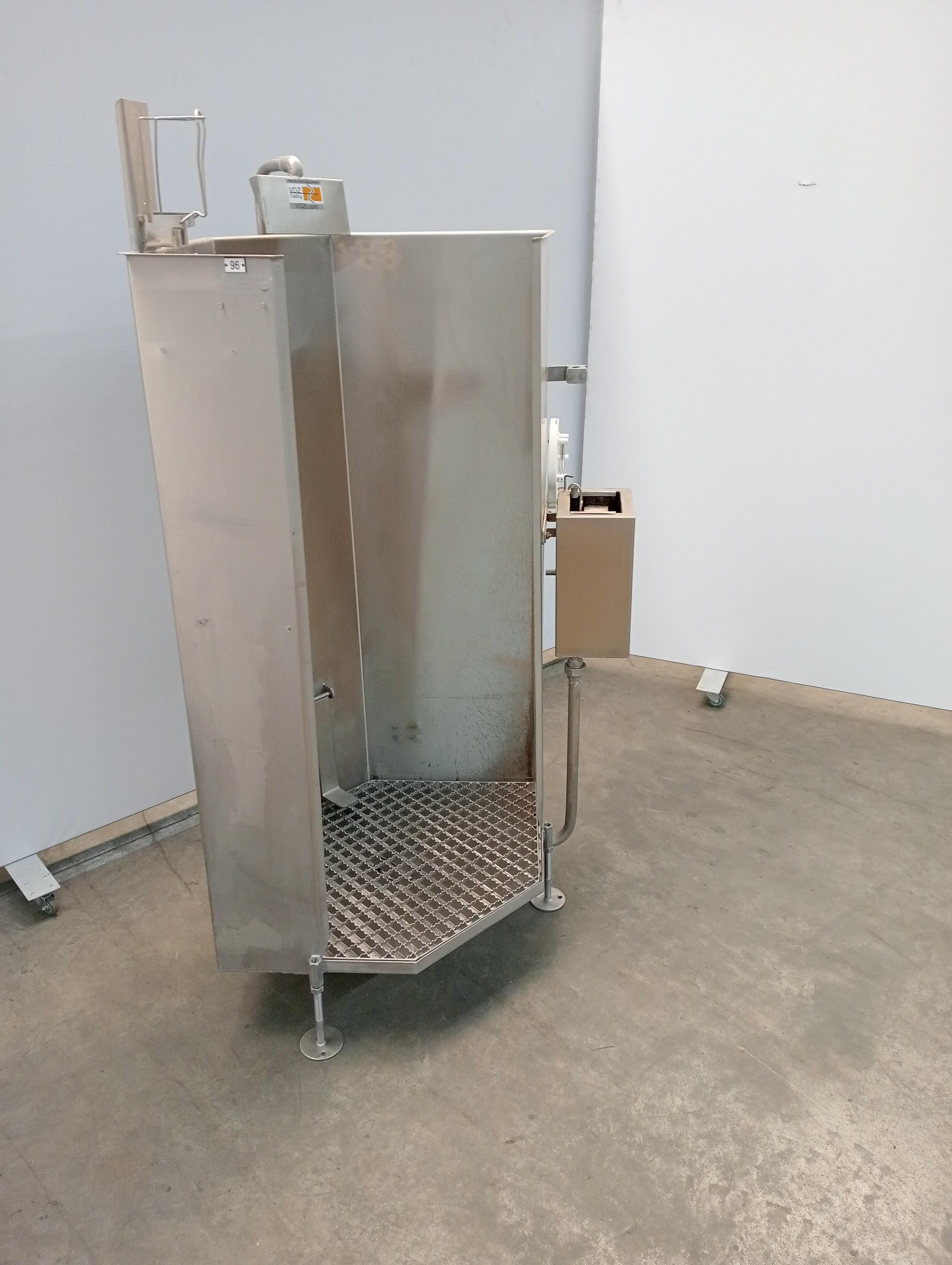 Used Apron washer