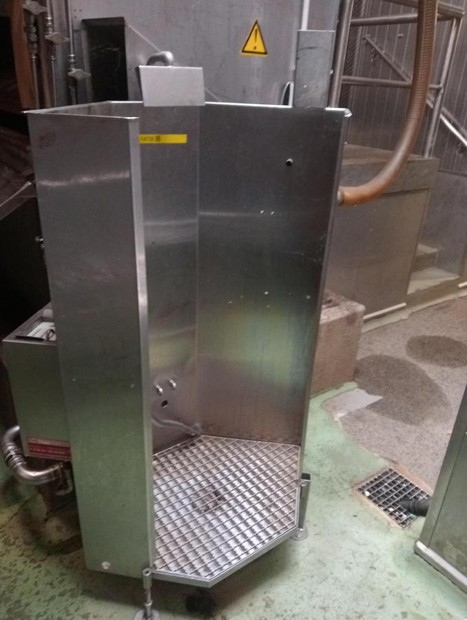 Used Apron washer