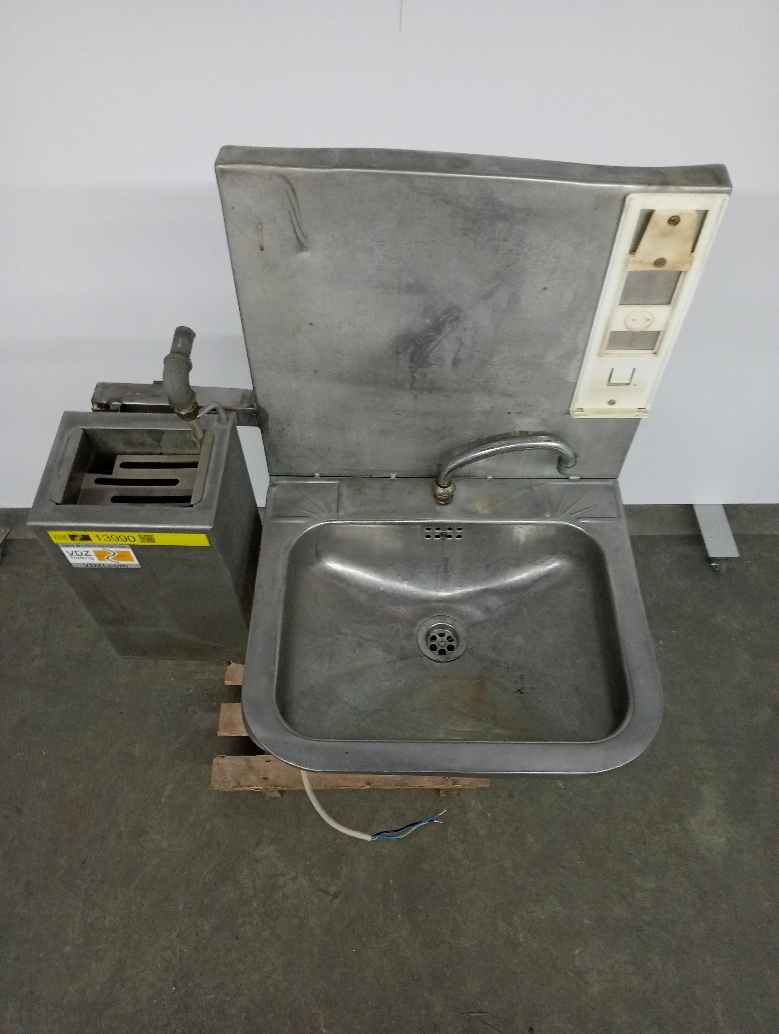 Used Wash basin with sterilizer