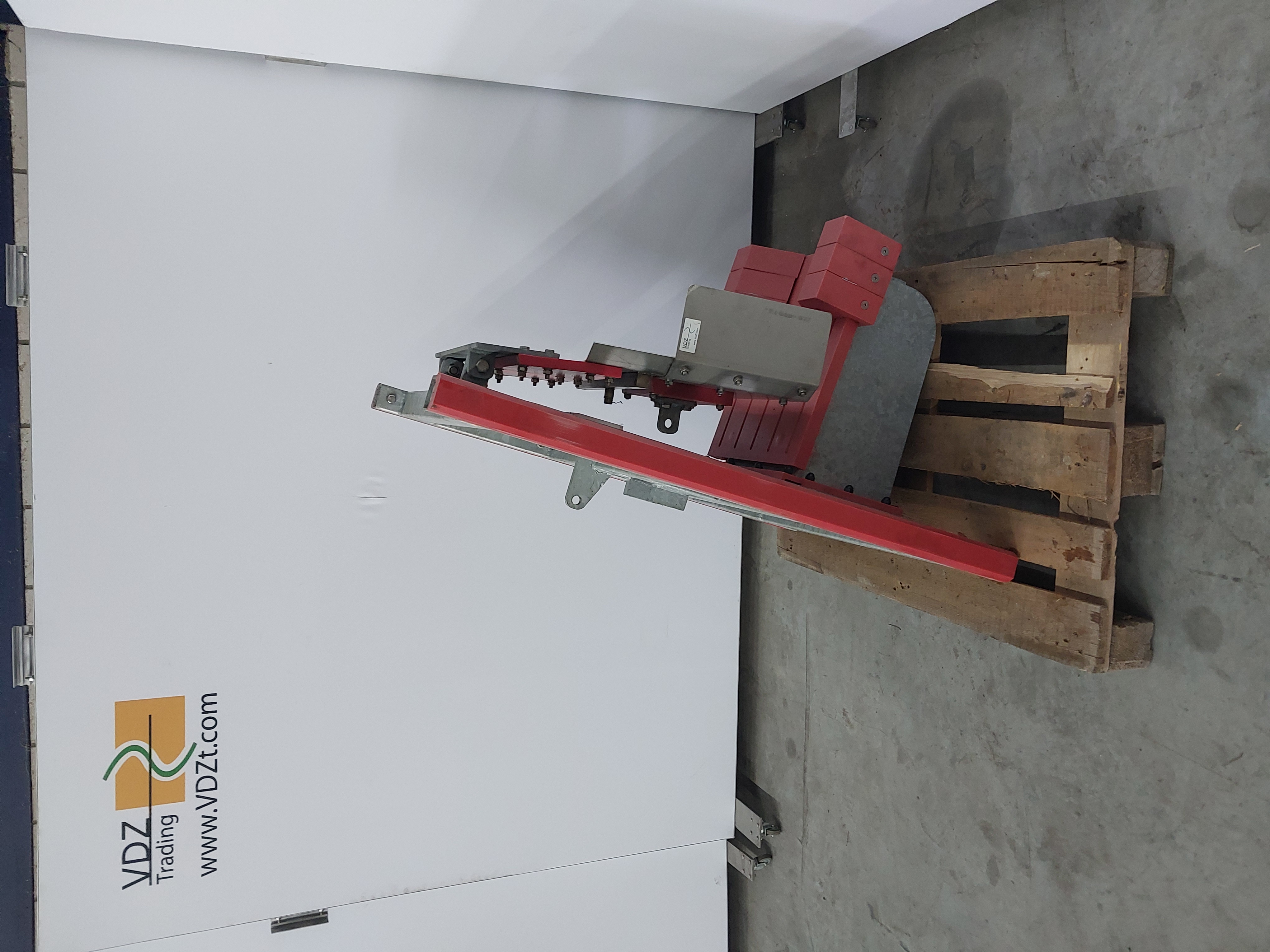 Used Headboard for stunning box