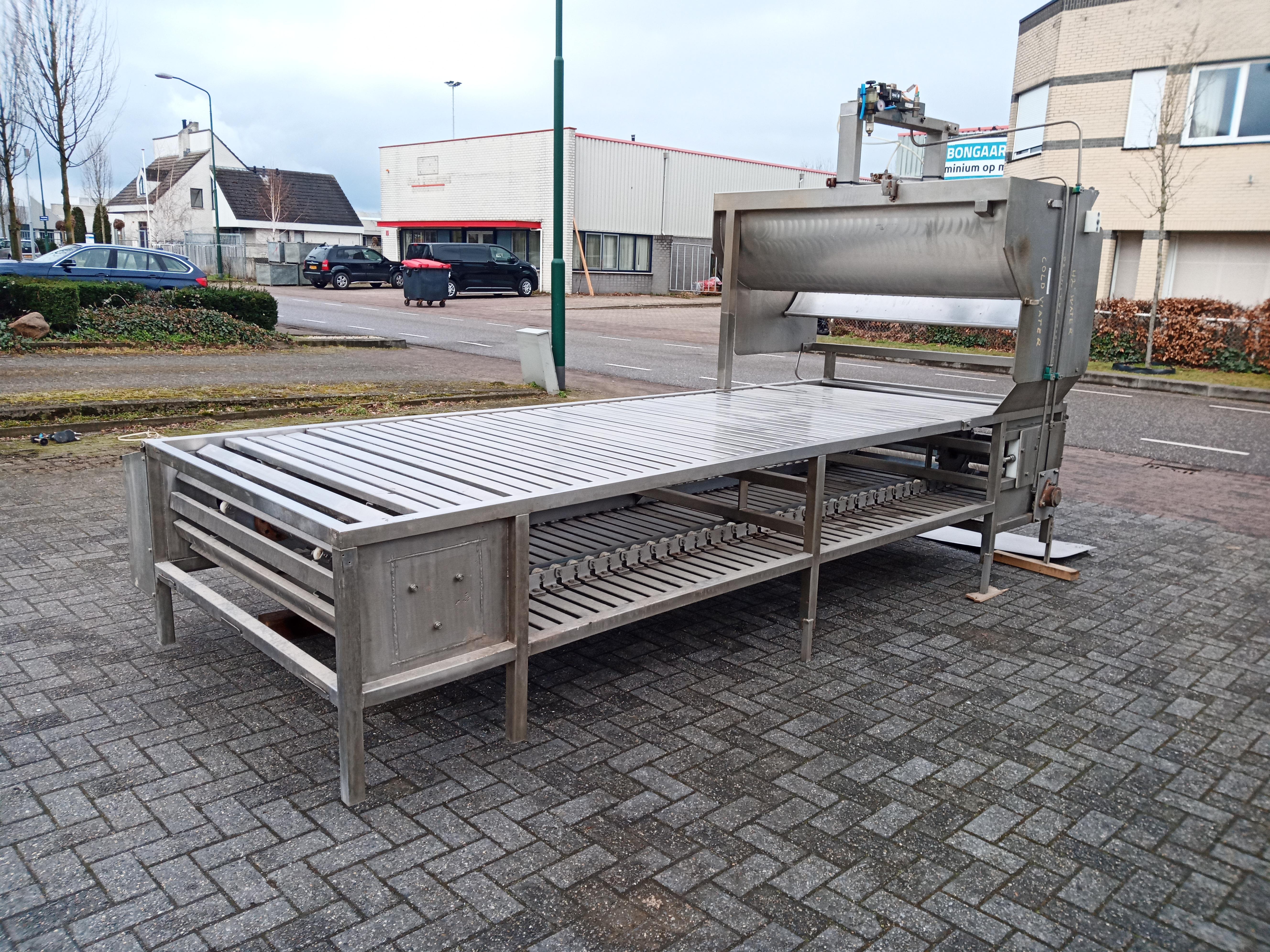 Used Gambrelling table