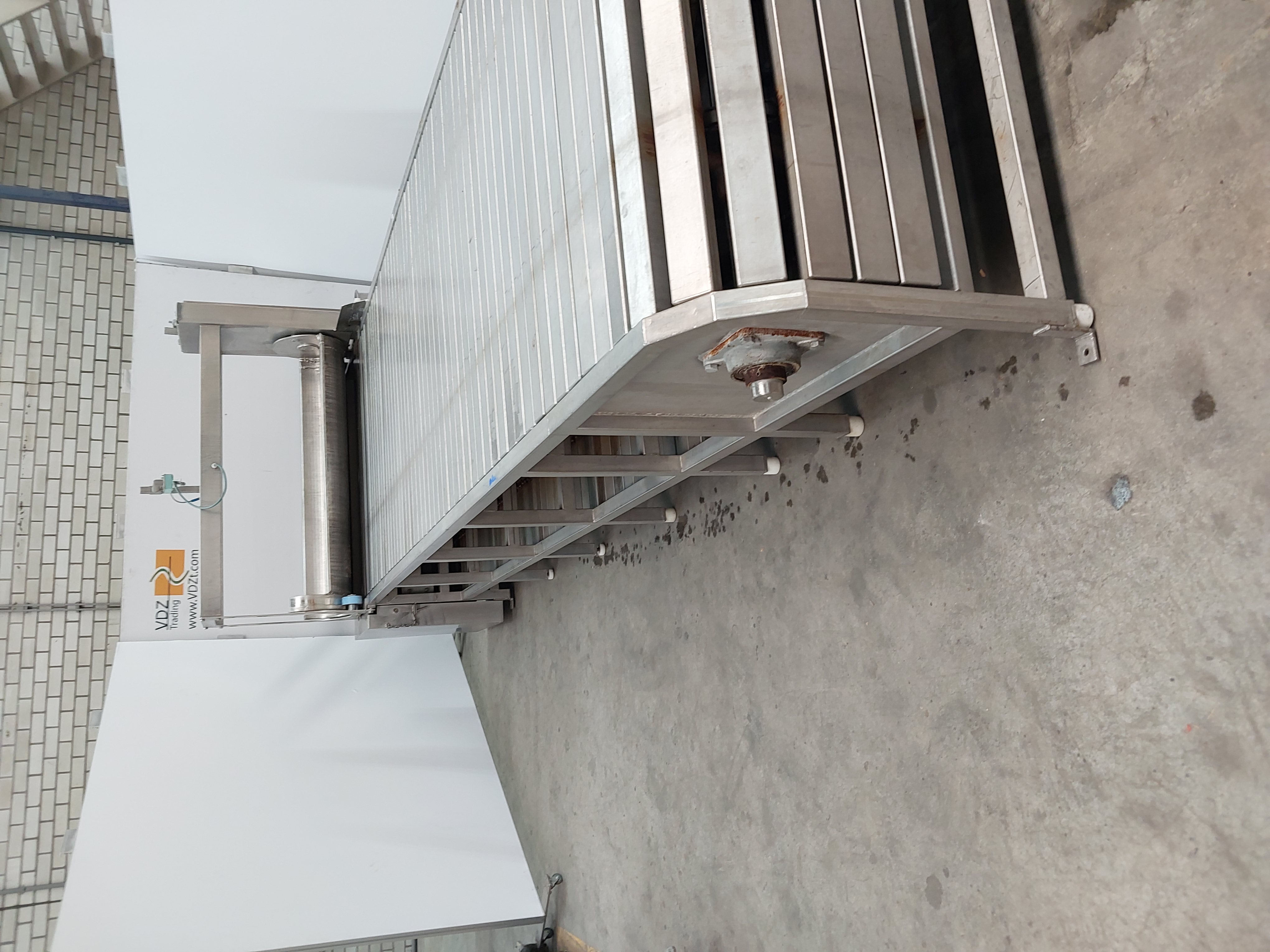 Used Gambrelling - Rehanging conveyor