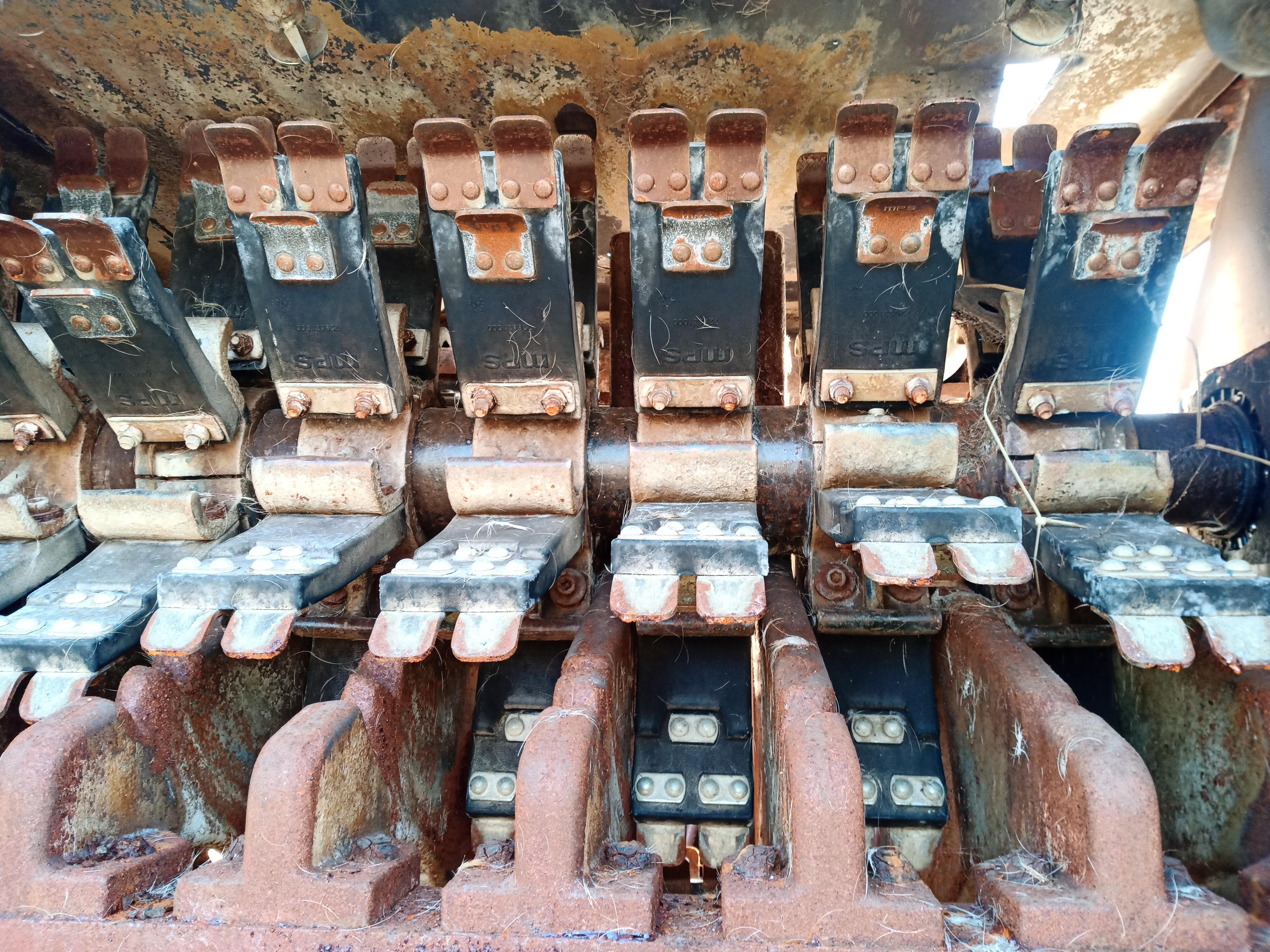 Used U-bar Tarzan dehairing machine